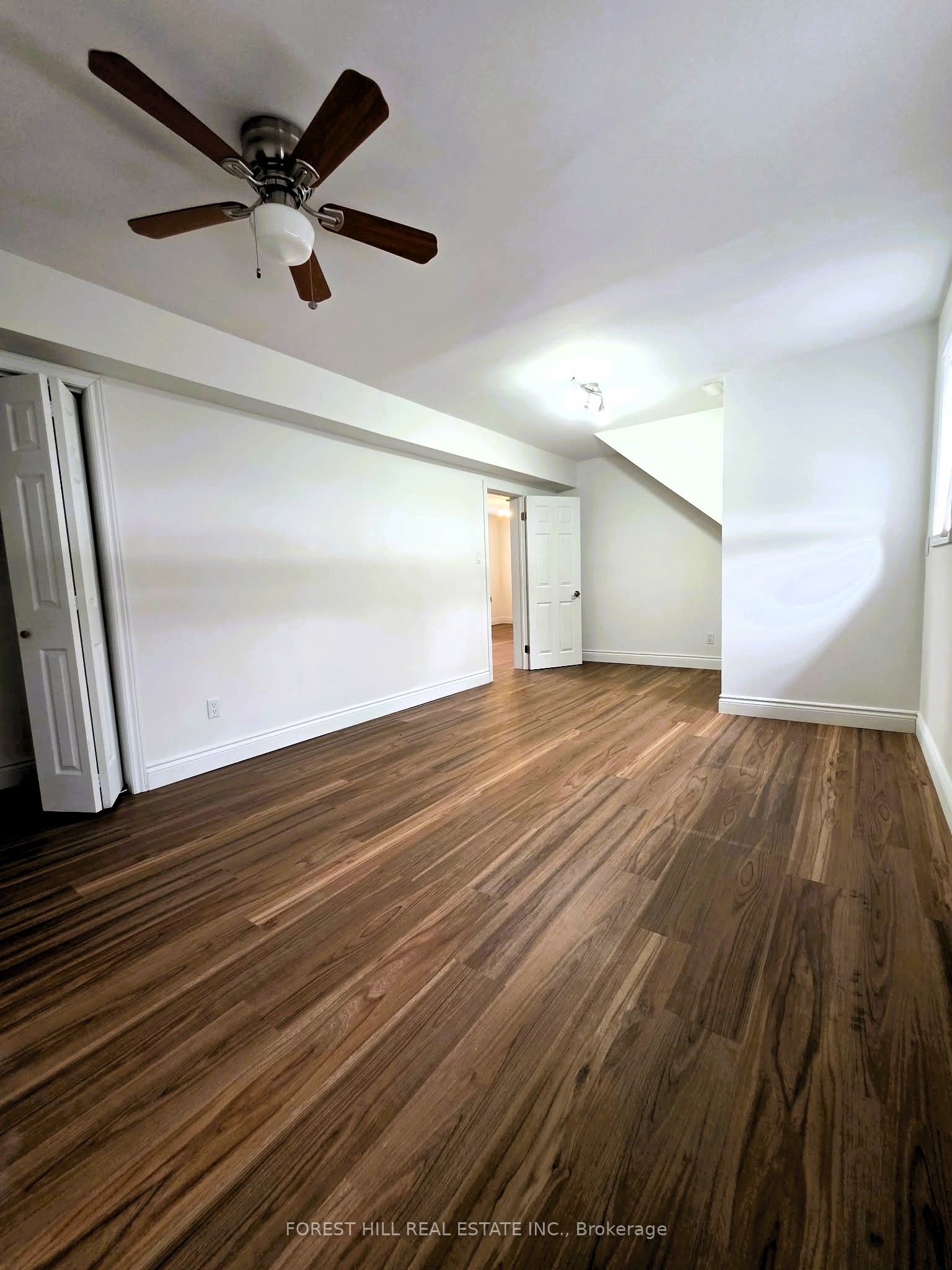 859 Lakeshore Road E Property Photo 24