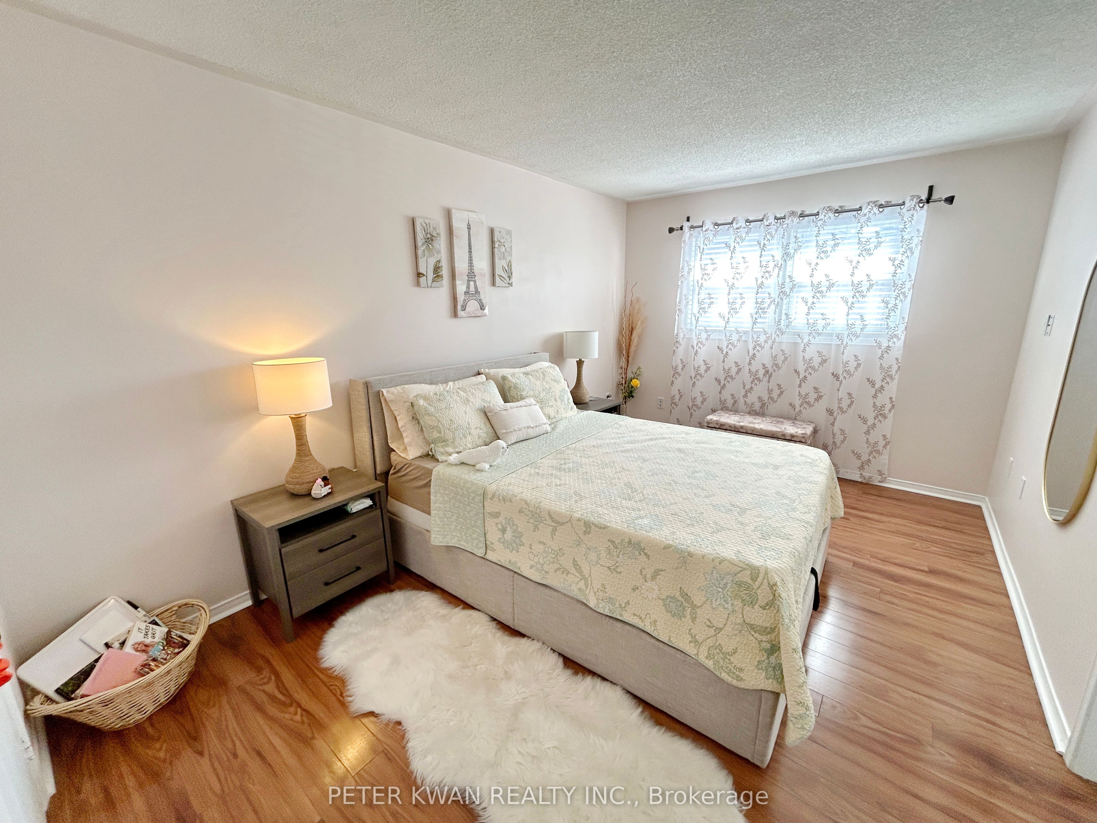 120 D'ambrosio Drive 21 Property Photo 9