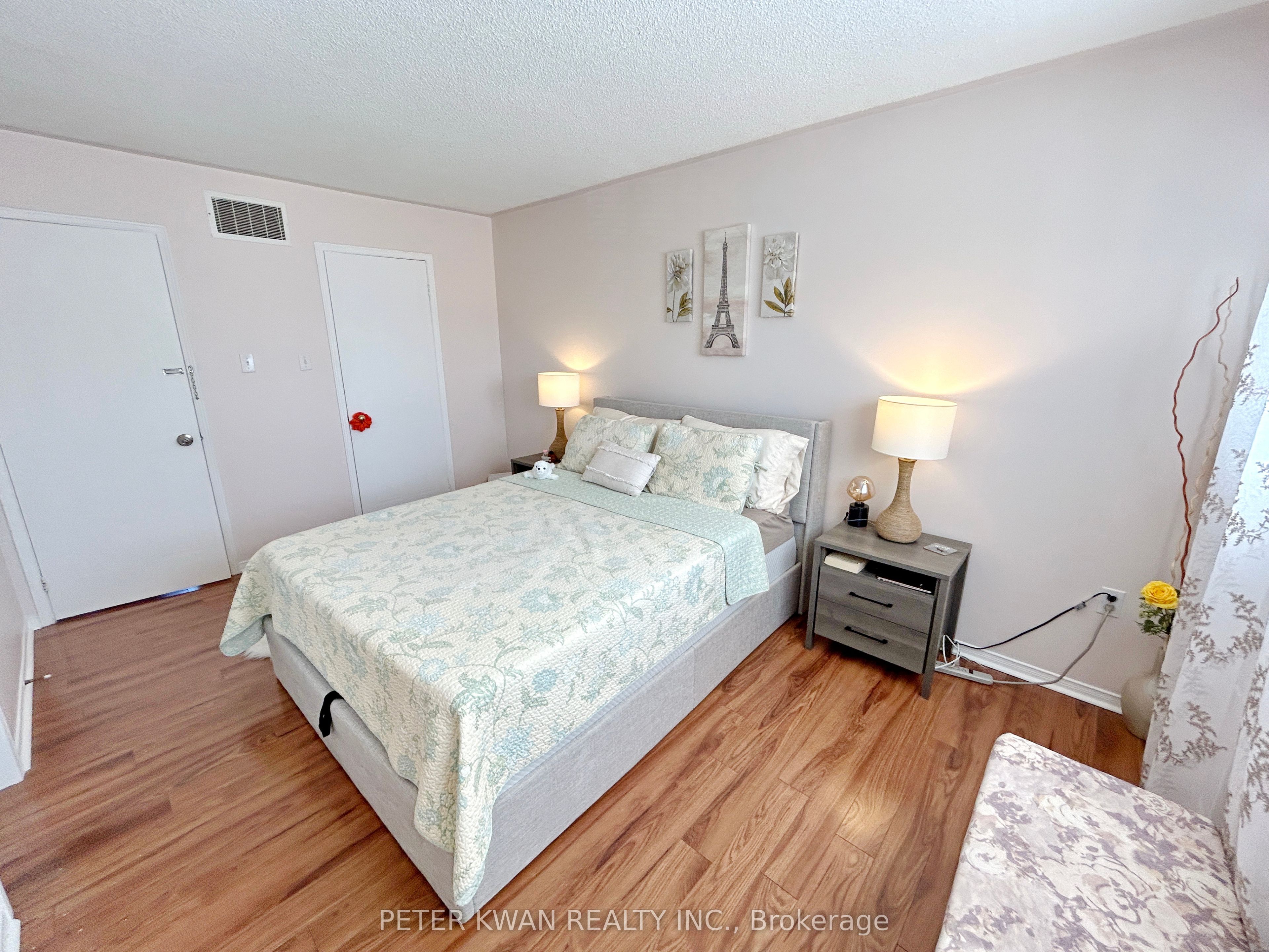120 D'ambrosio Drive 21 Property Photo 10