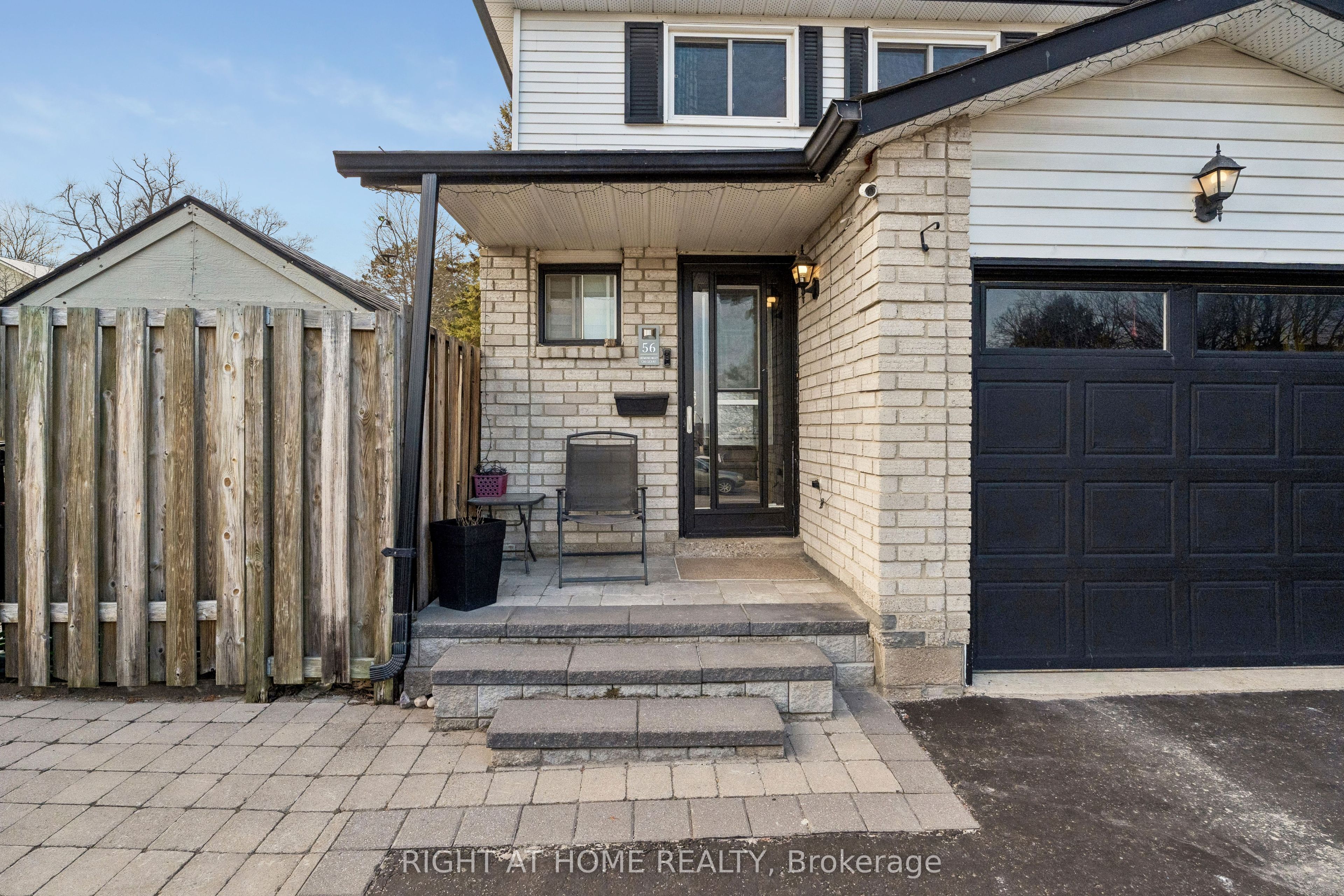 56 Hemingway Crescent Property Photo 3