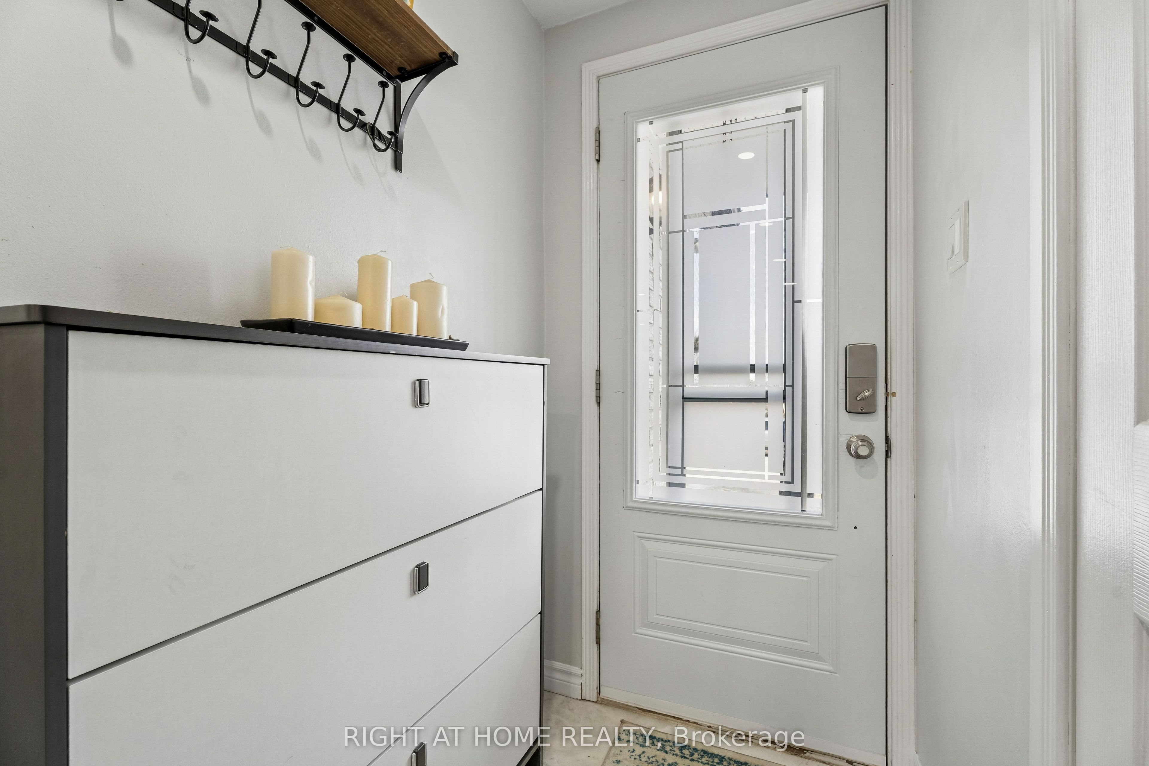 56 Hemingway Crescent Property Photo 6