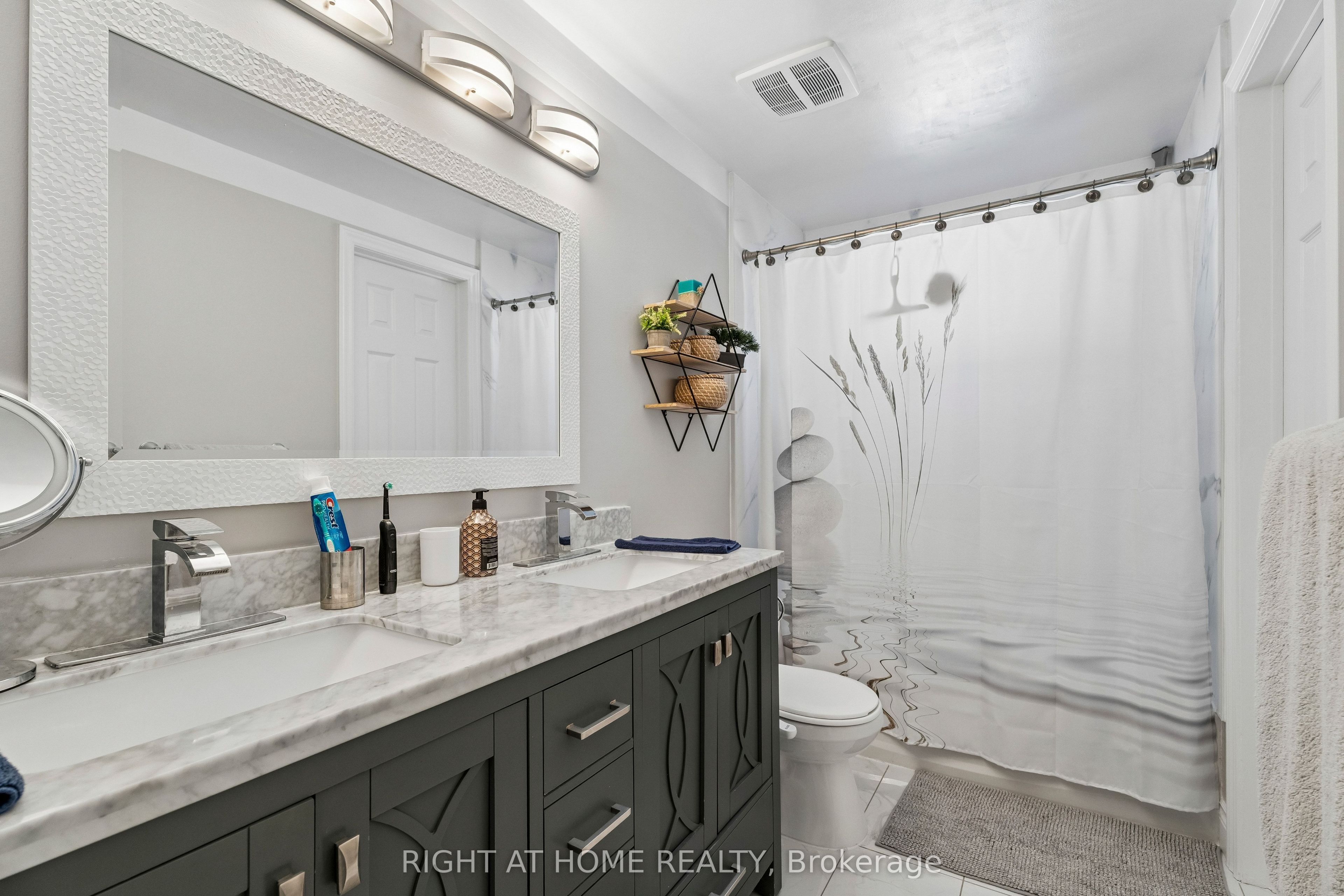 56 Hemingway Crescent Property Photo 24