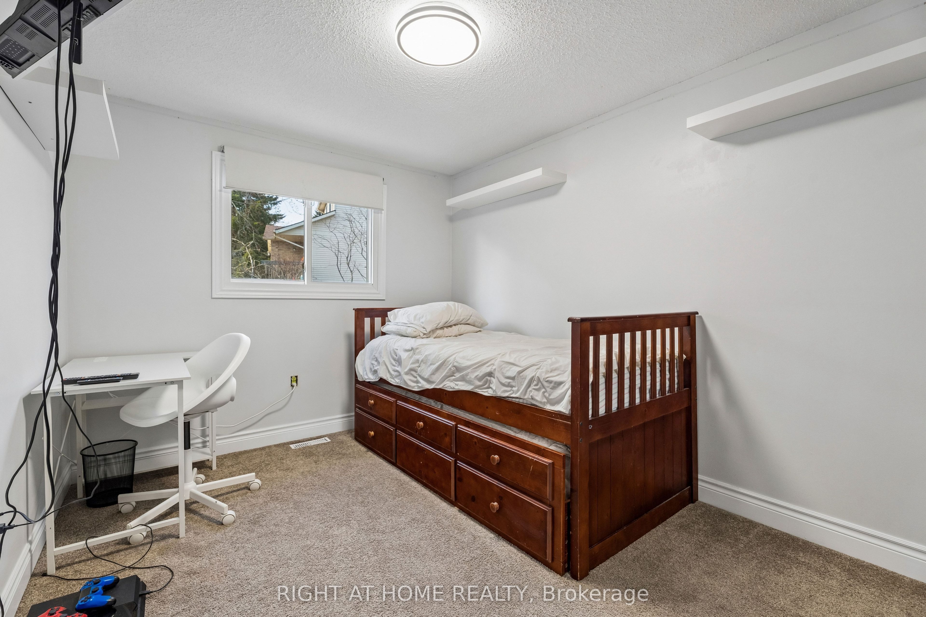 56 Hemingway Crescent Property Photo 26