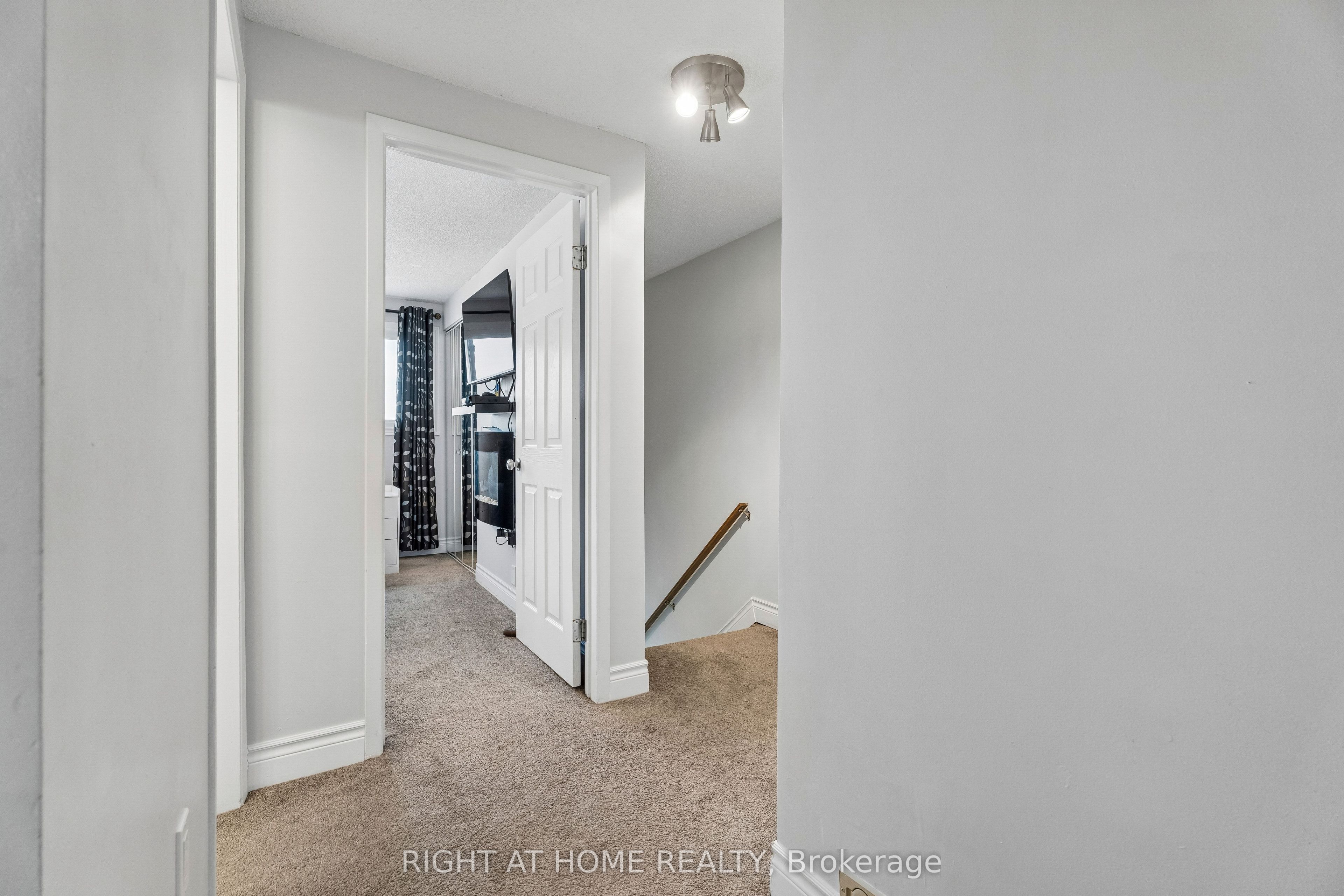 56 Hemingway Crescent Property Photo 30