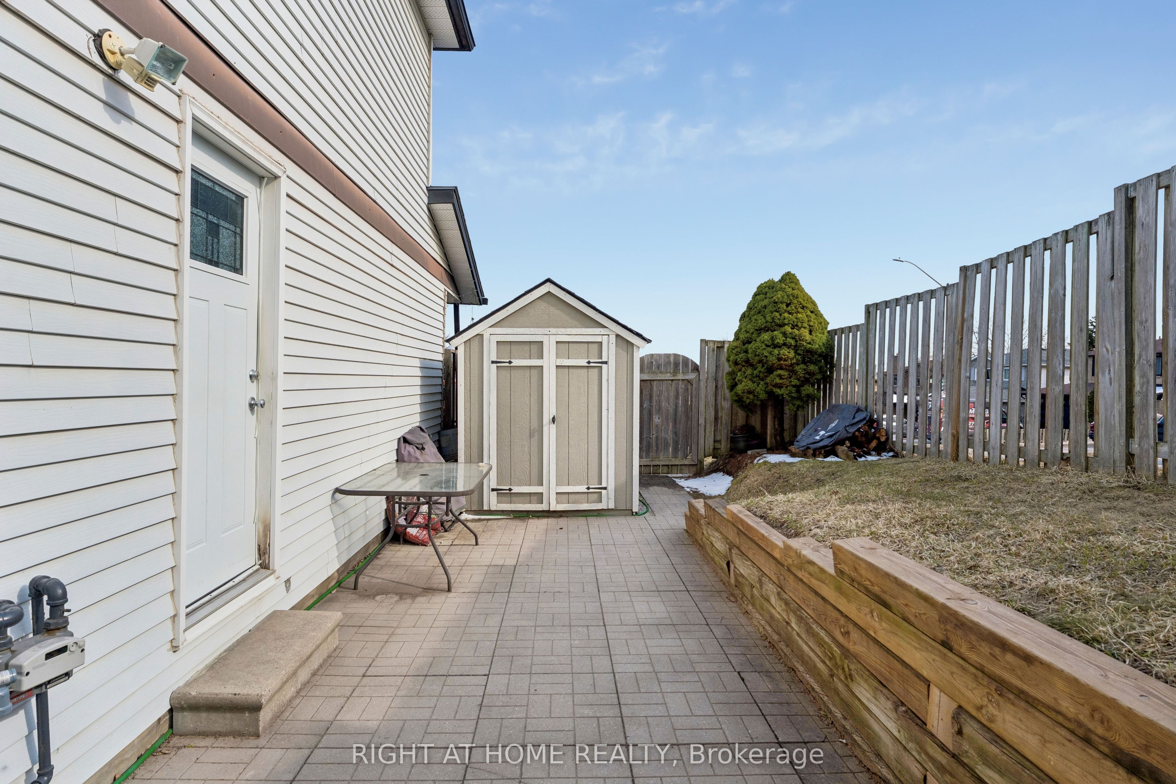 56 Hemingway Crescent Property Photo 41