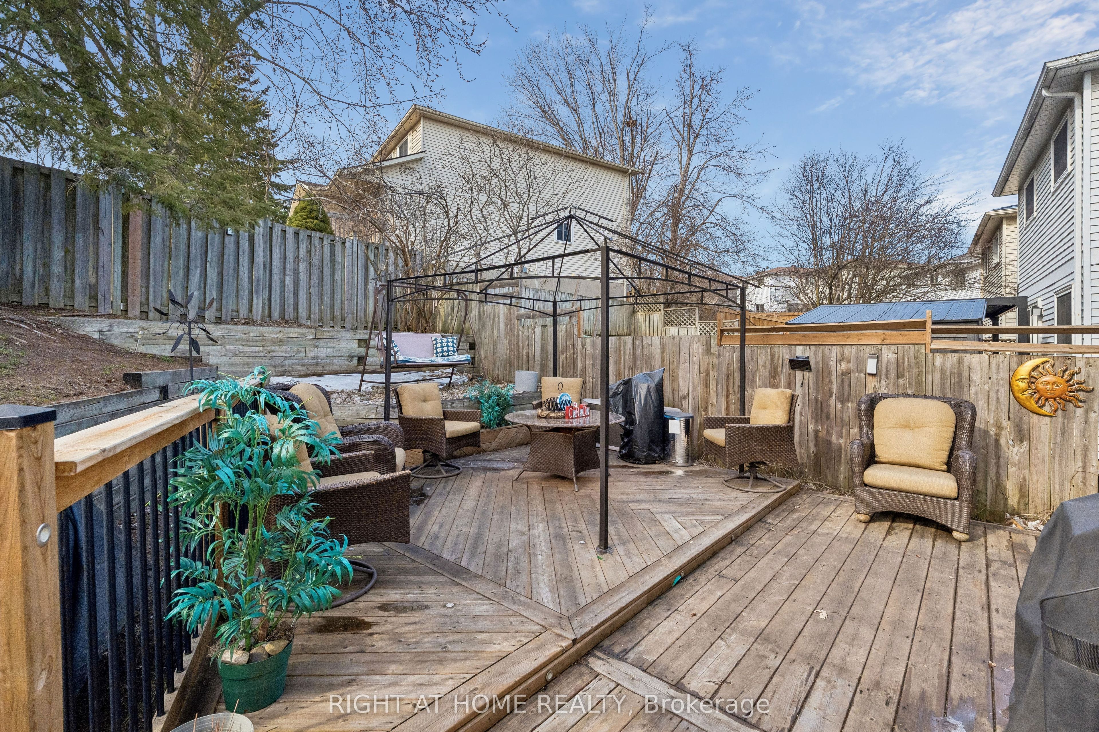56 Hemingway Crescent Property Photo 48