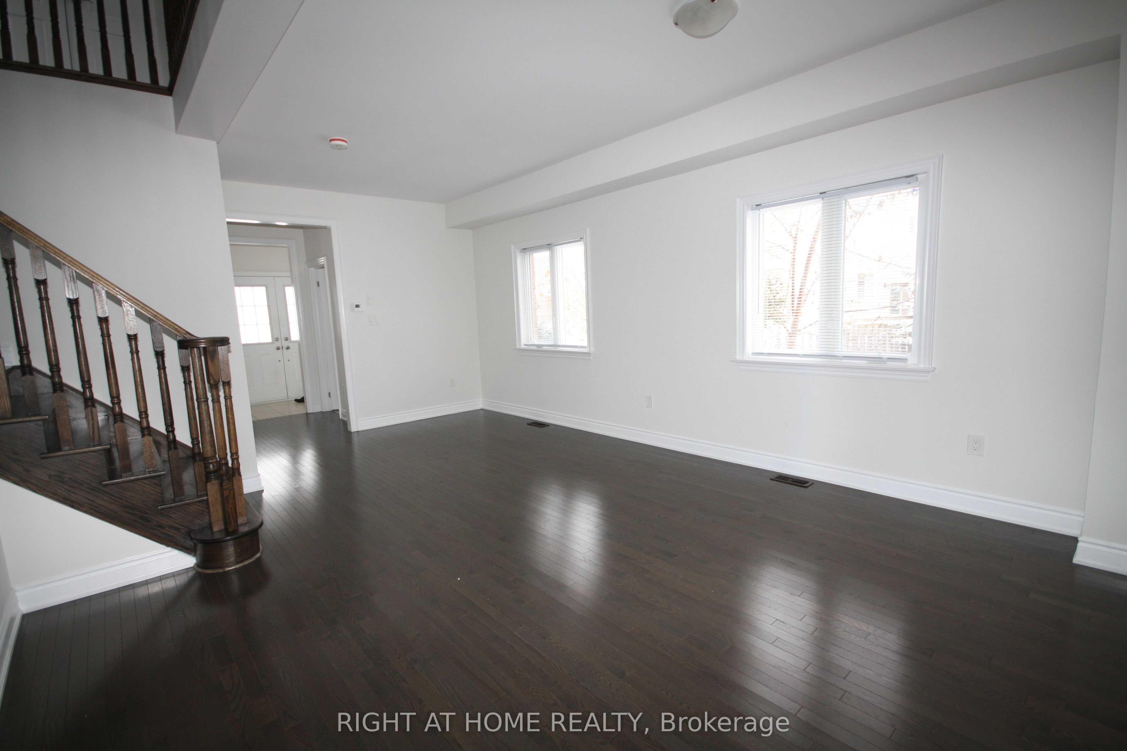 66 White Crescent Property Photo 7