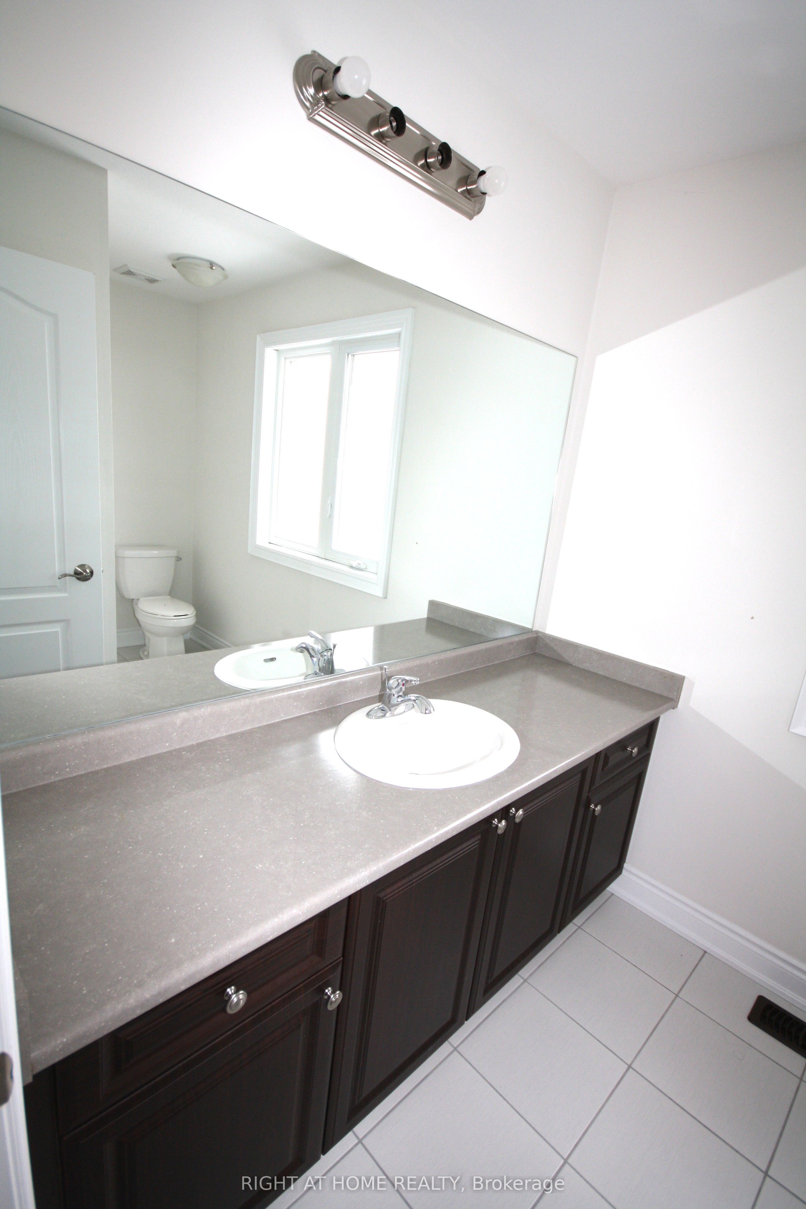 66 White Crescent Property Photo 29