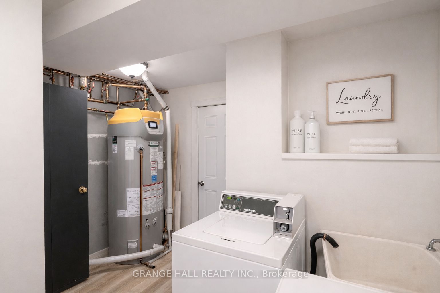 235 Canice Street Property Photo 8