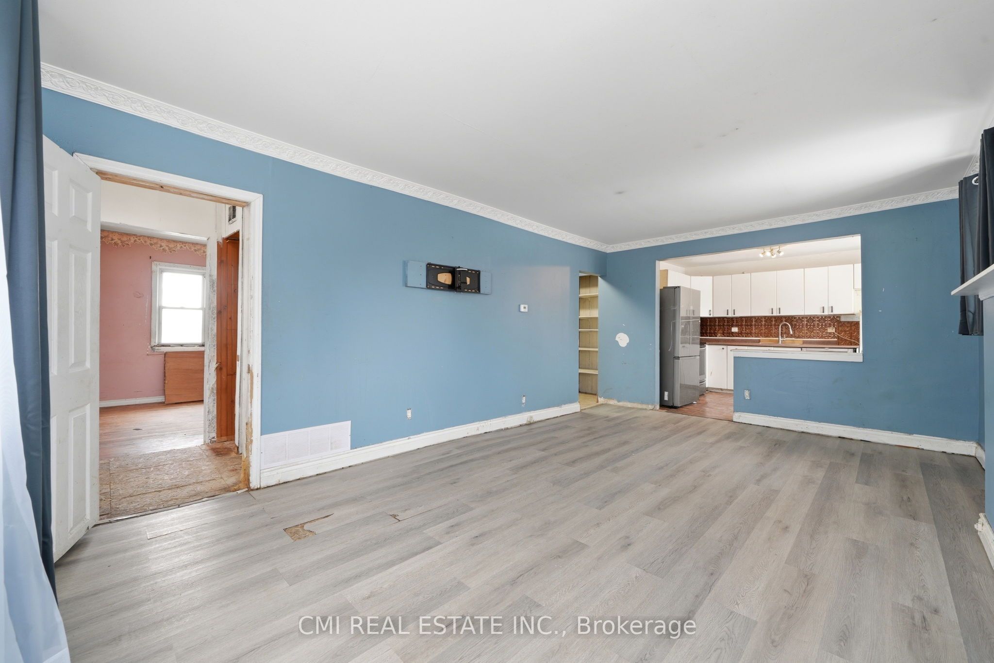345 Linwood Avenue Property Photo 6