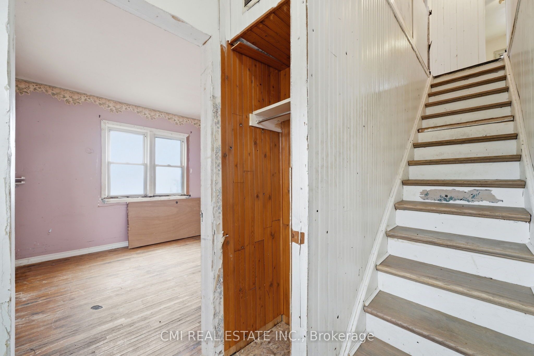 345 Linwood Avenue Property Photo 11
