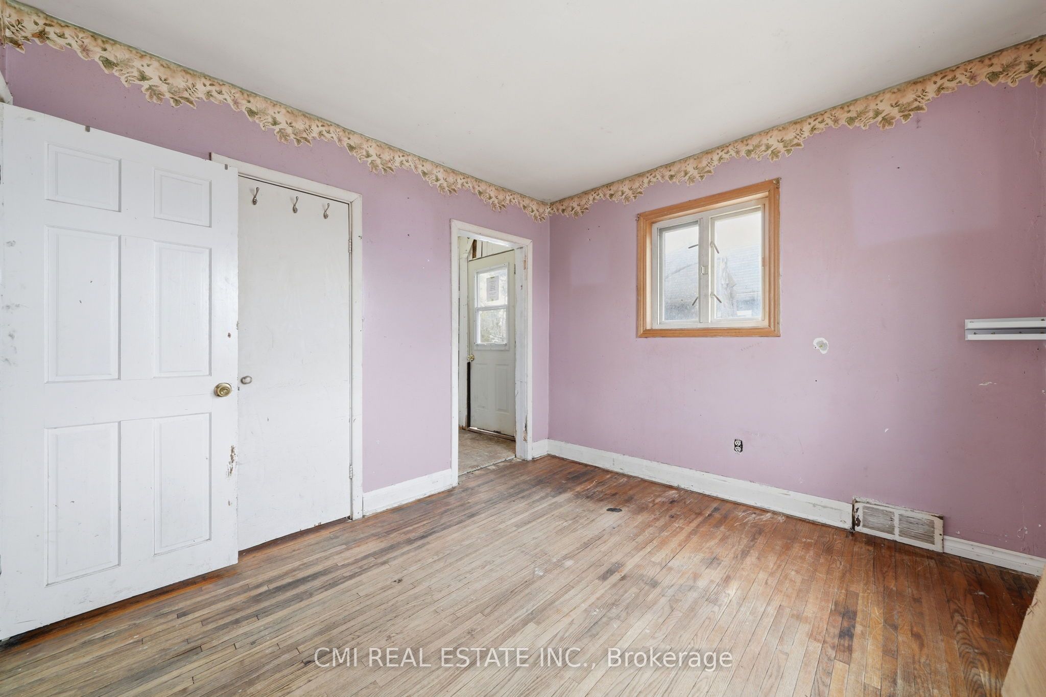 345 Linwood Avenue Property Photo 13