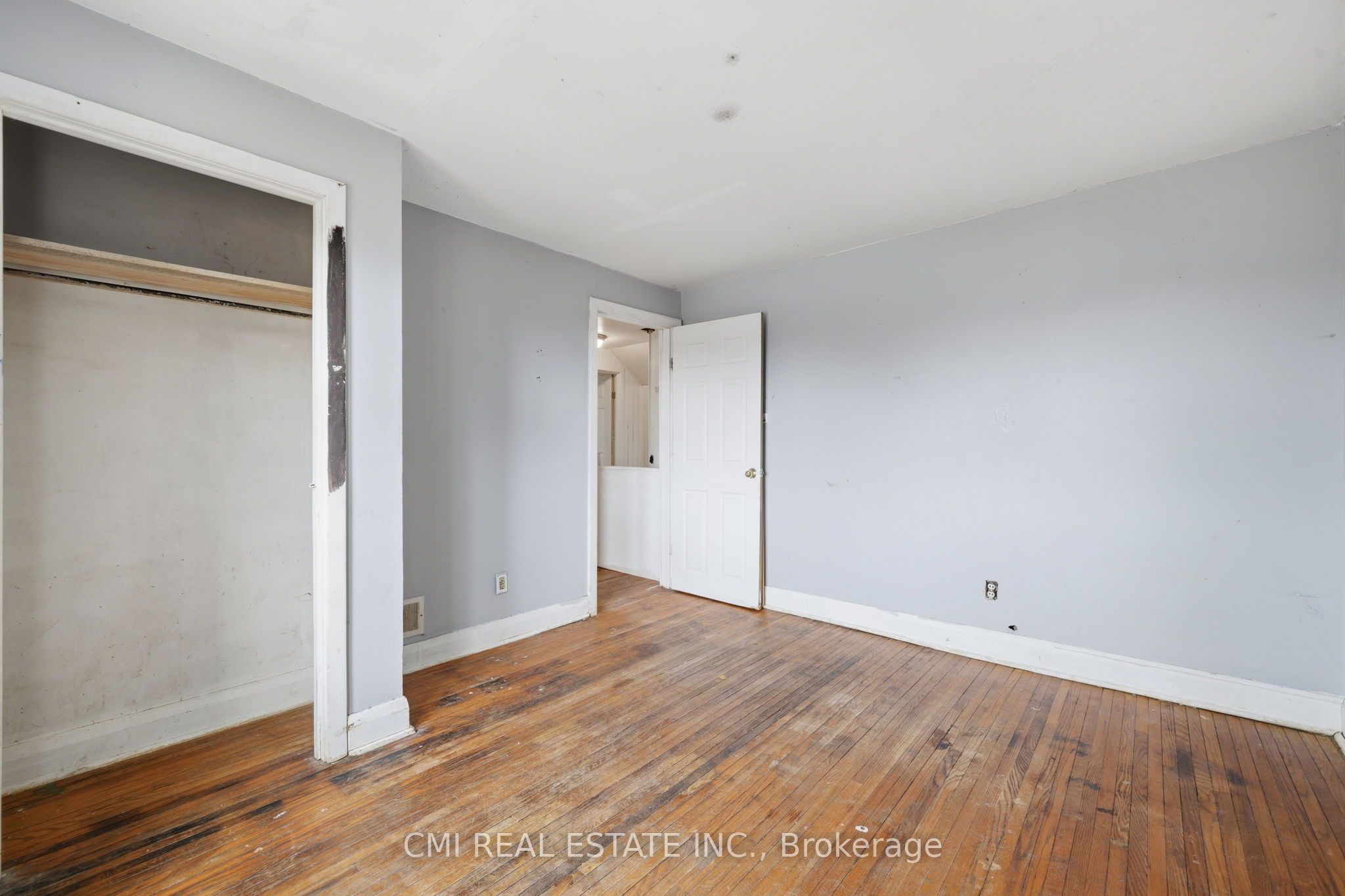 345 Linwood Avenue Property Photo 18