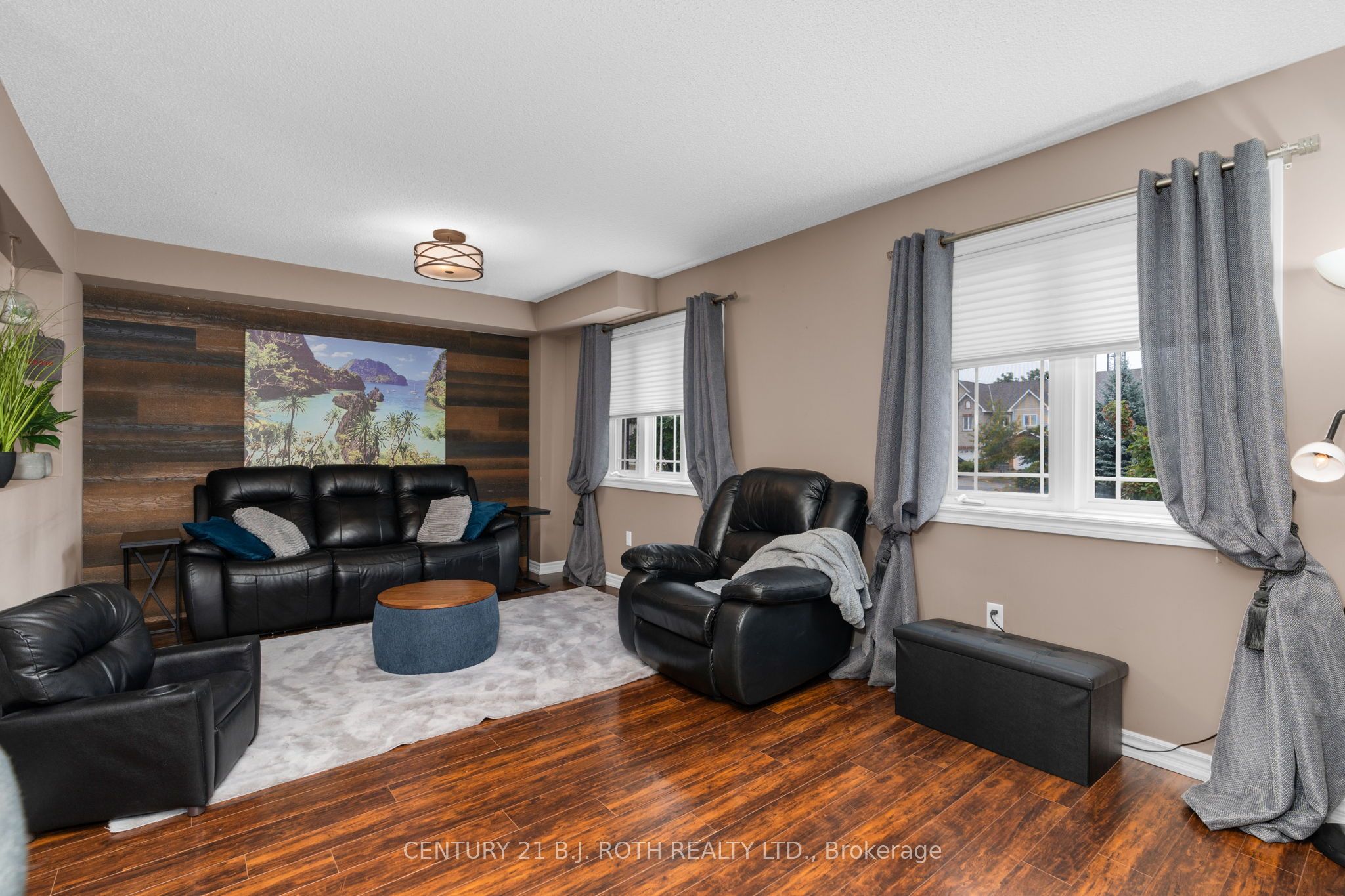 221 Harvie Road Property Photo 18