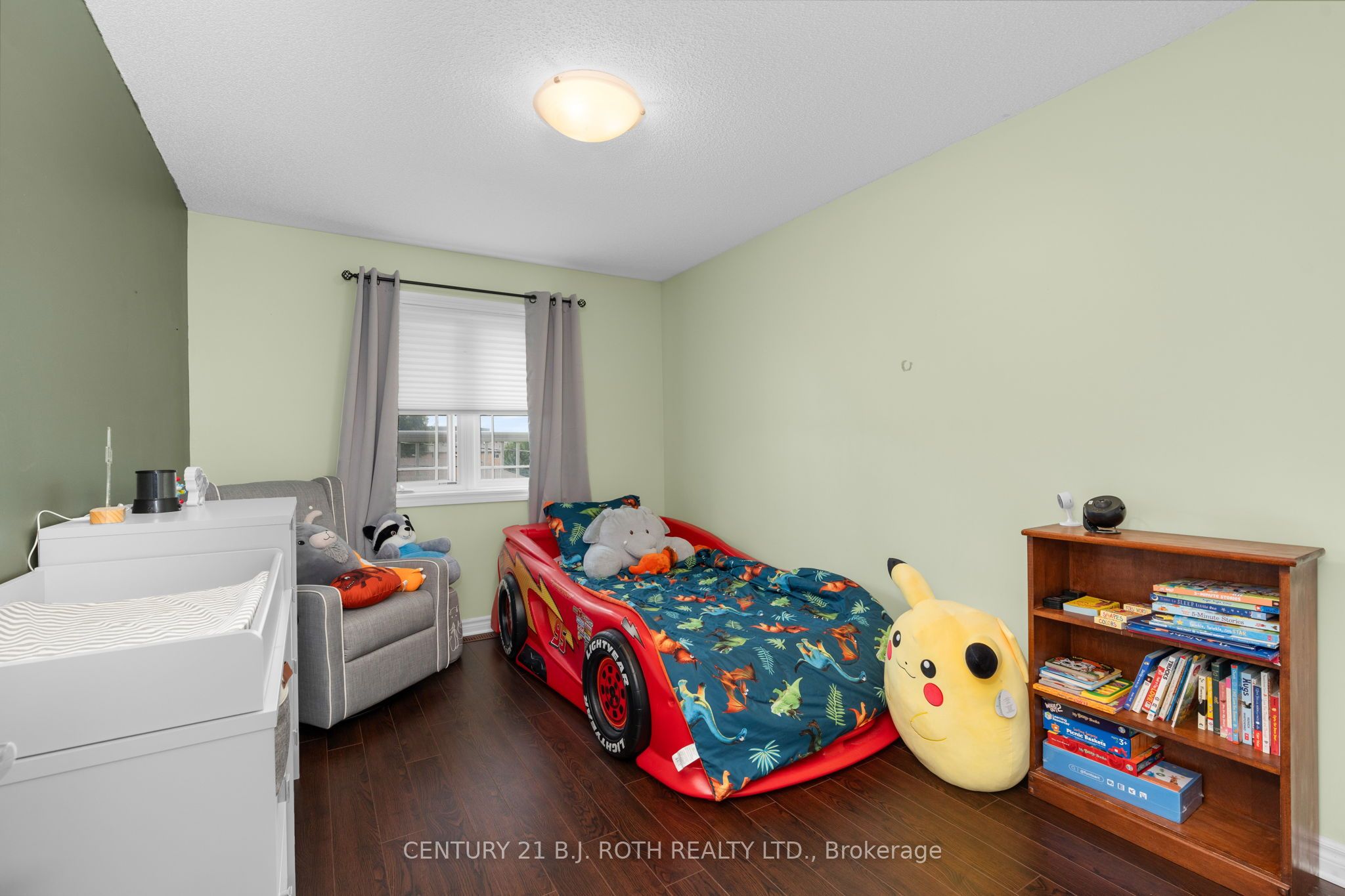 221 Harvie Road Property Photo 19