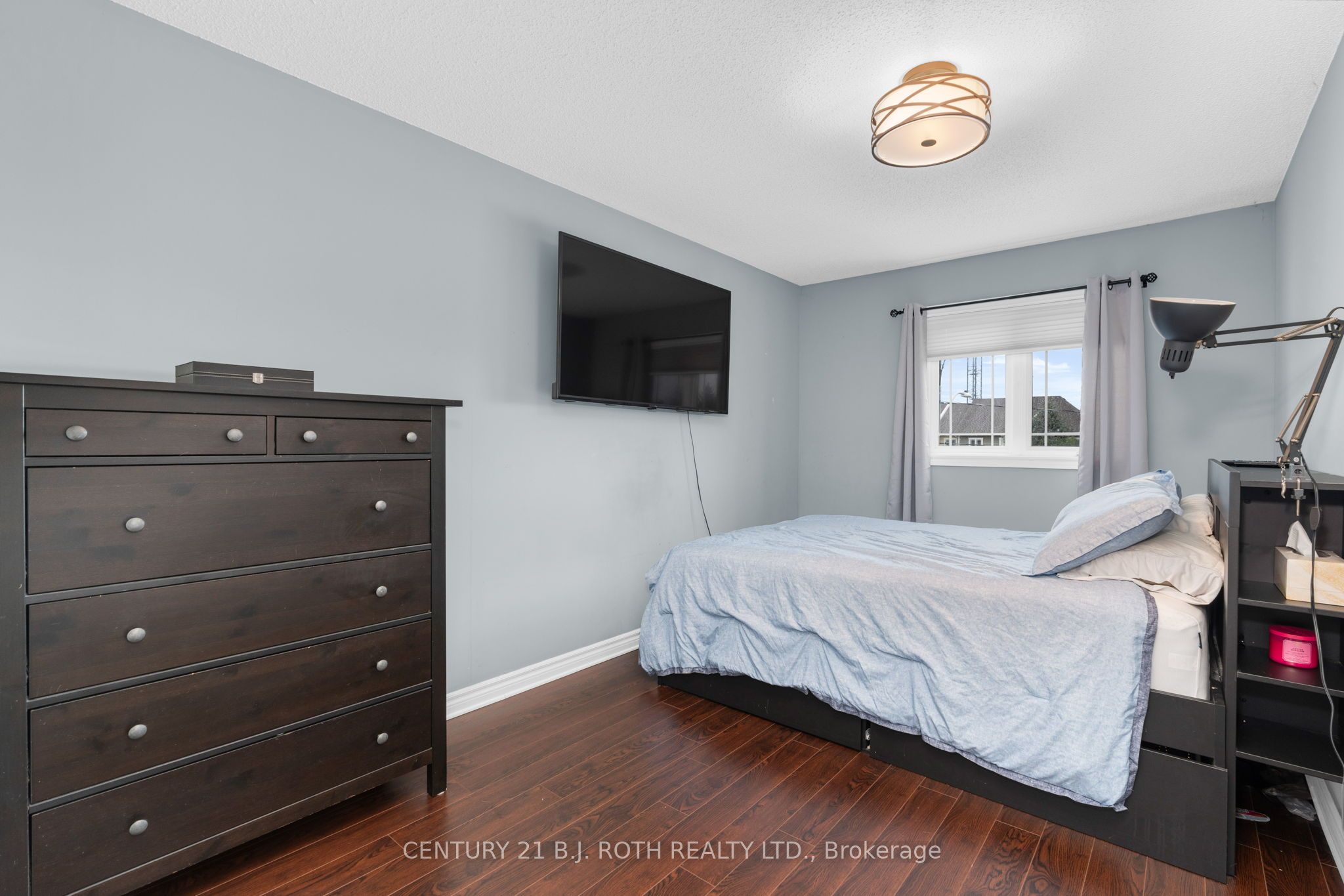 221 Harvie Road Property Photo 23