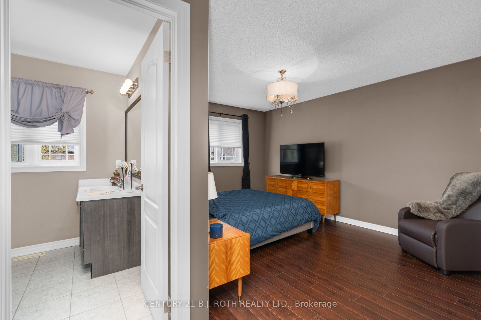 221 Harvie Road Property Photo 25