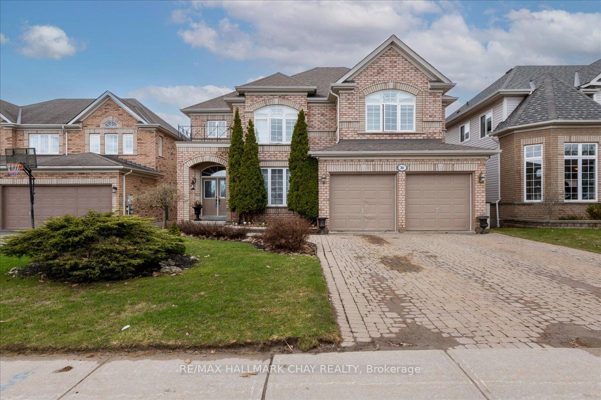 30 Birkhall Place N Property Photo 1