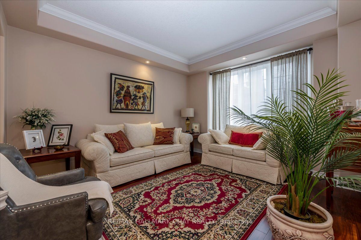 30 Birkhall Place N Property Photo 3