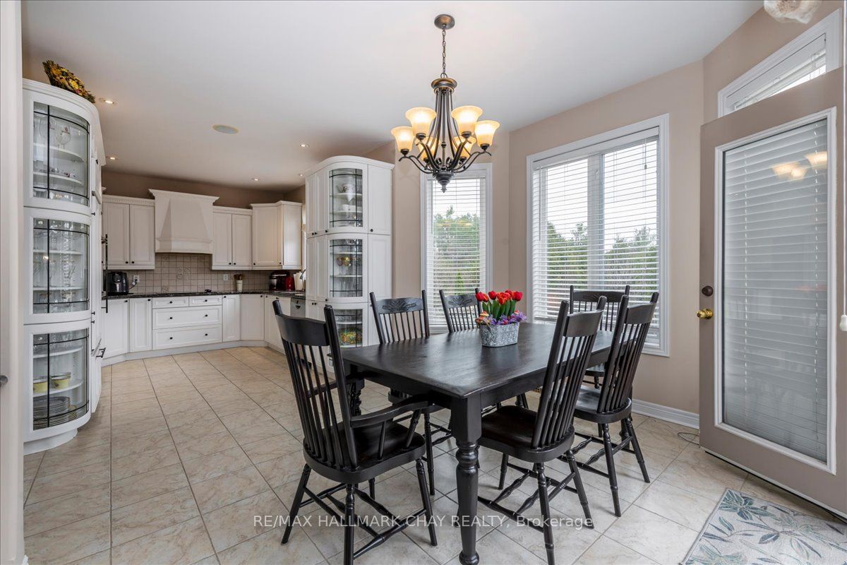 30 Birkhall Place N Property Photo 9