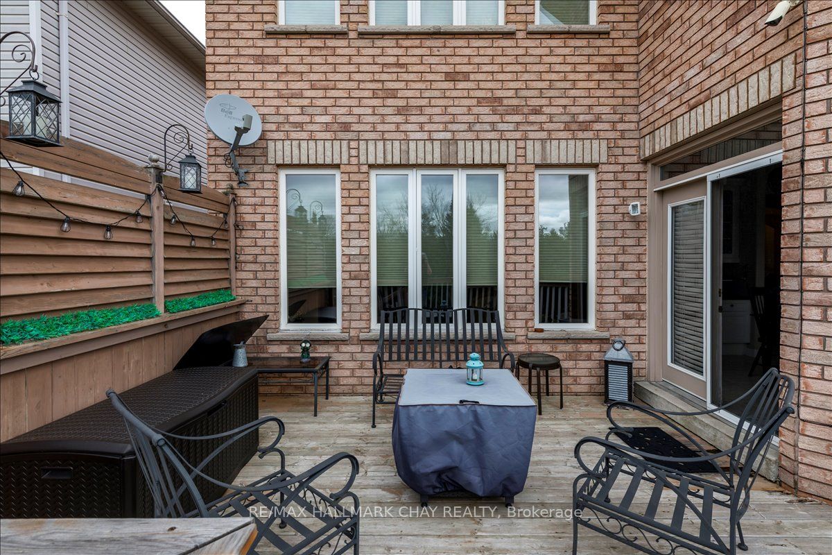 30 Birkhall Place N Property Photo 11