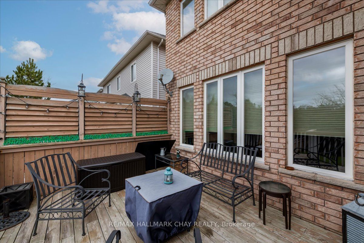 30 Birkhall Place N Property Photo 12