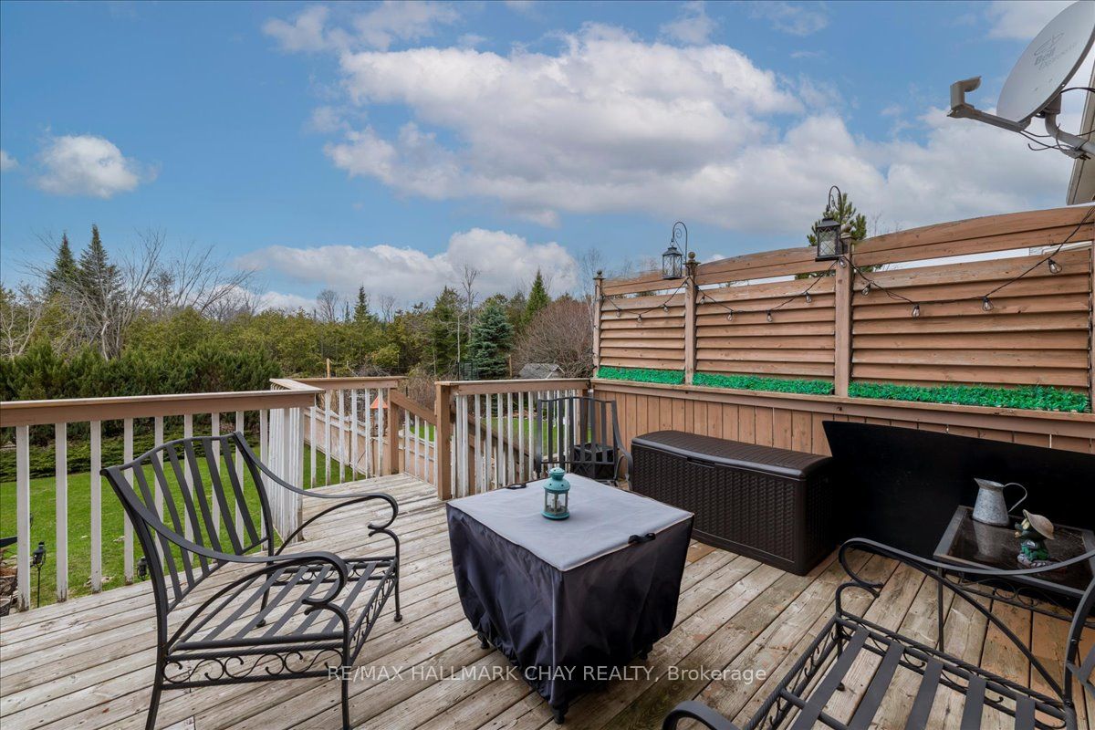 30 Birkhall Place N Property Photo 13