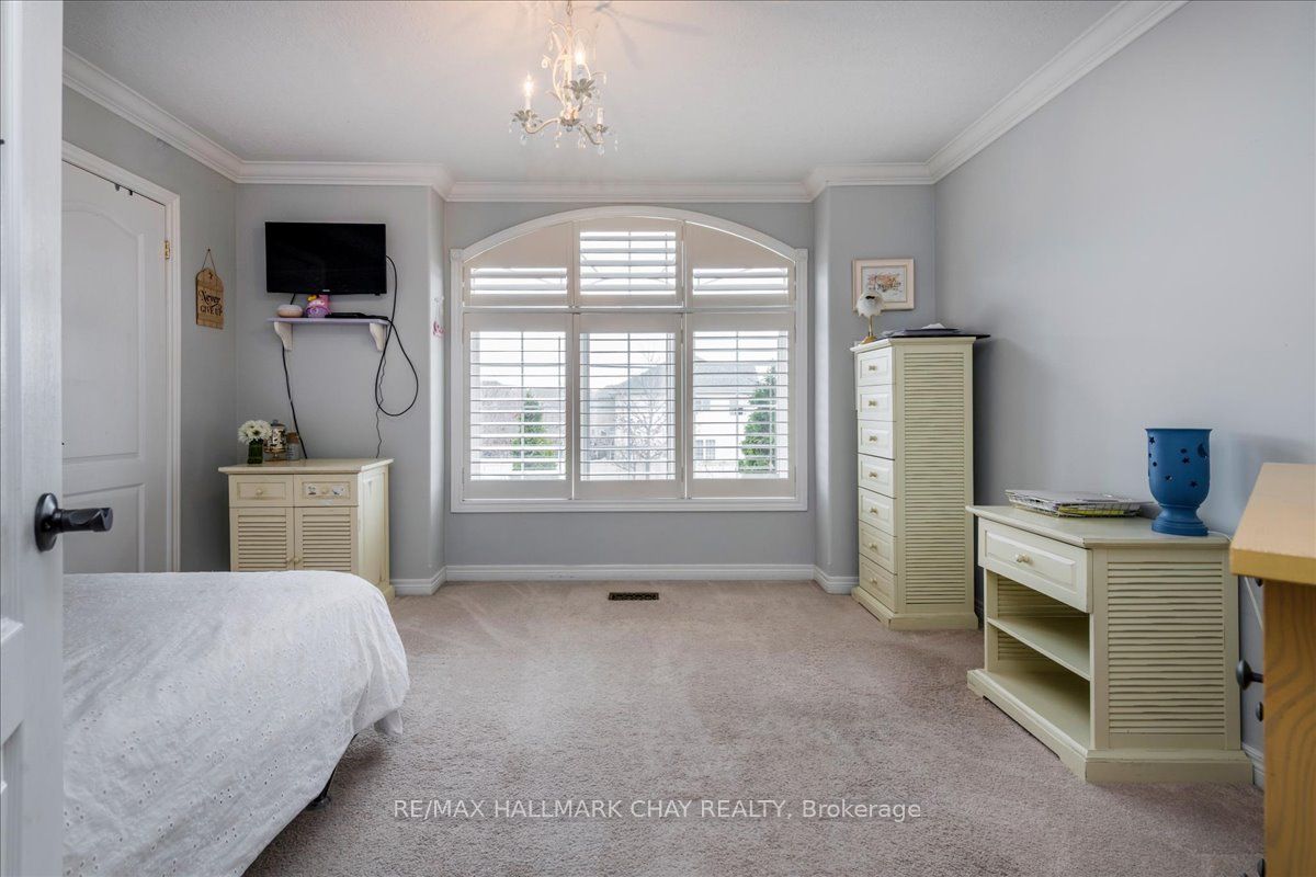 30 Birkhall Place N Property Photo 26