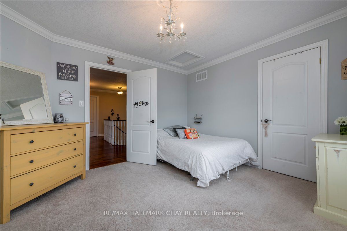 30 Birkhall Place N Property Photo 27