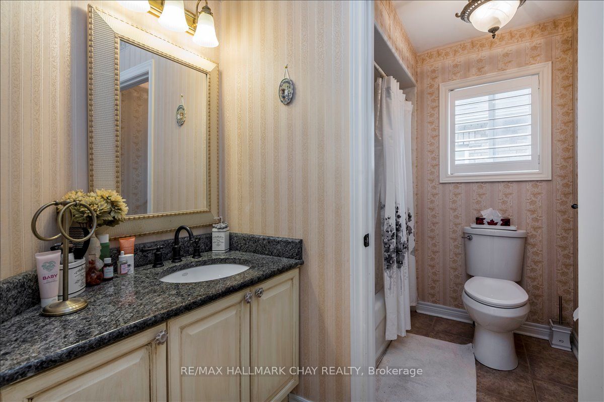 30 Birkhall Place N Property Photo 28