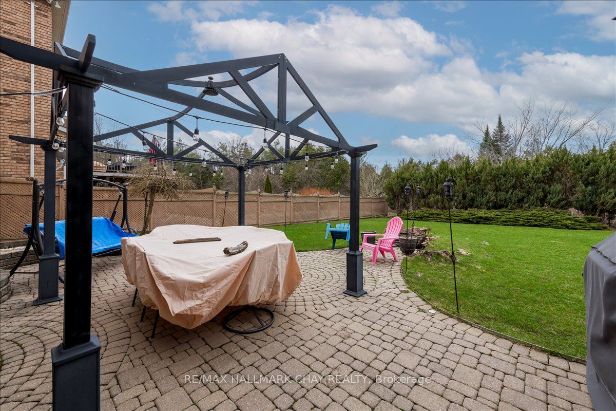 30 Birkhall Place N Property Photo 40
