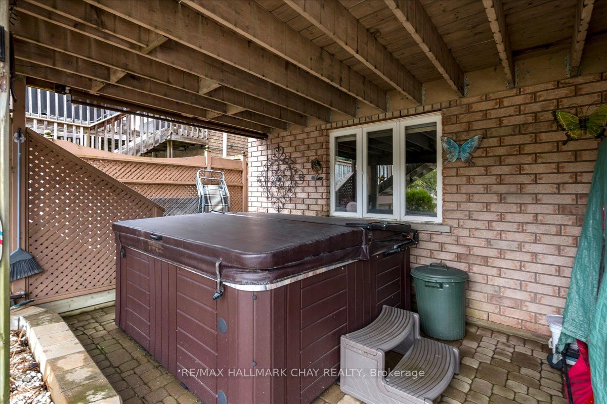 30 Birkhall Place N Property Photo 41