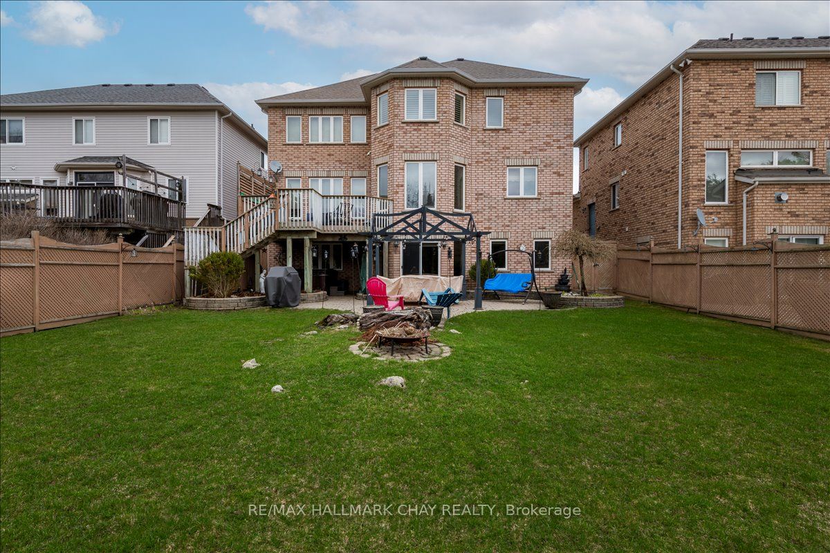30 Birkhall Place N Property Photo 43