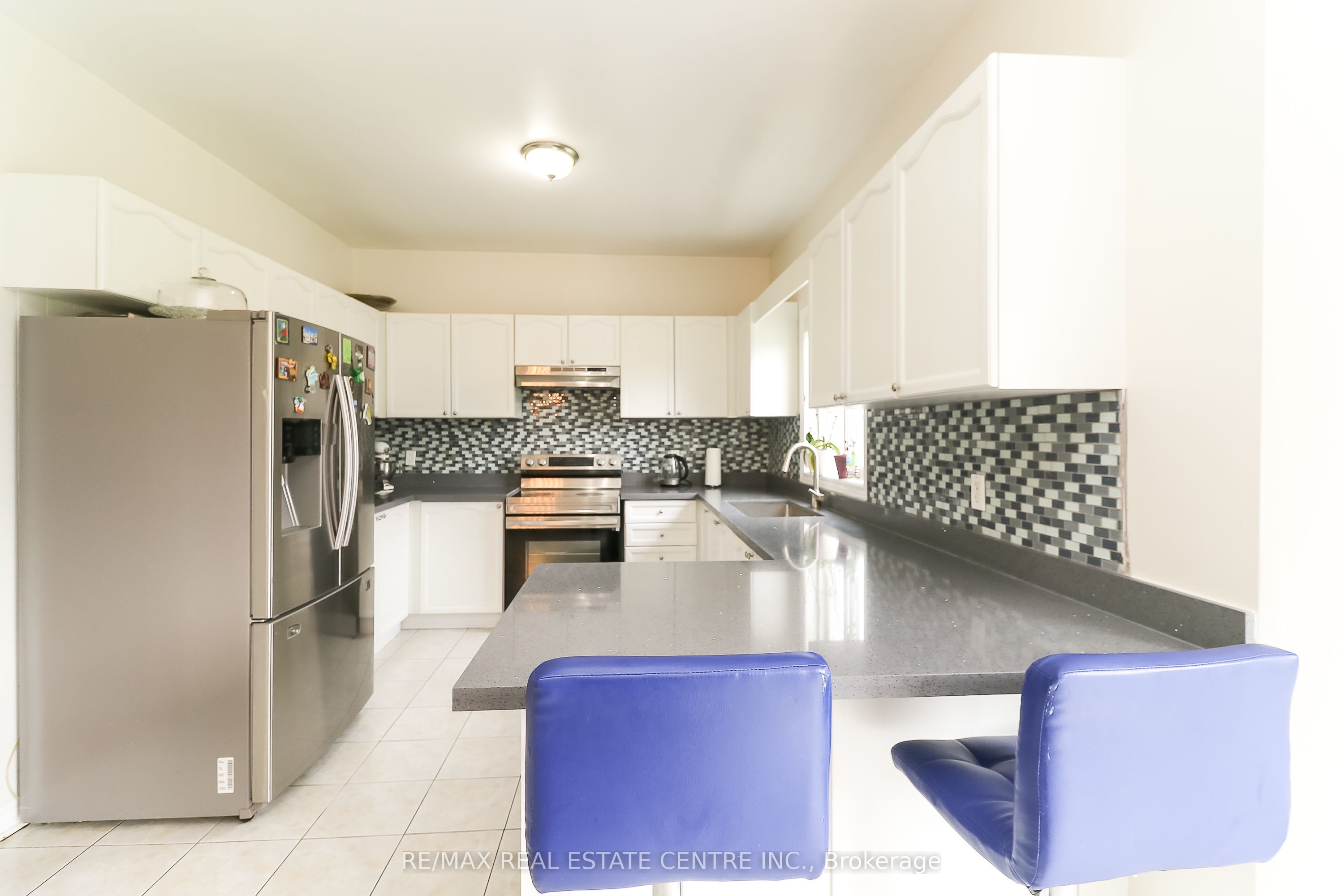 1 Sandringham Drive Property Photo 11