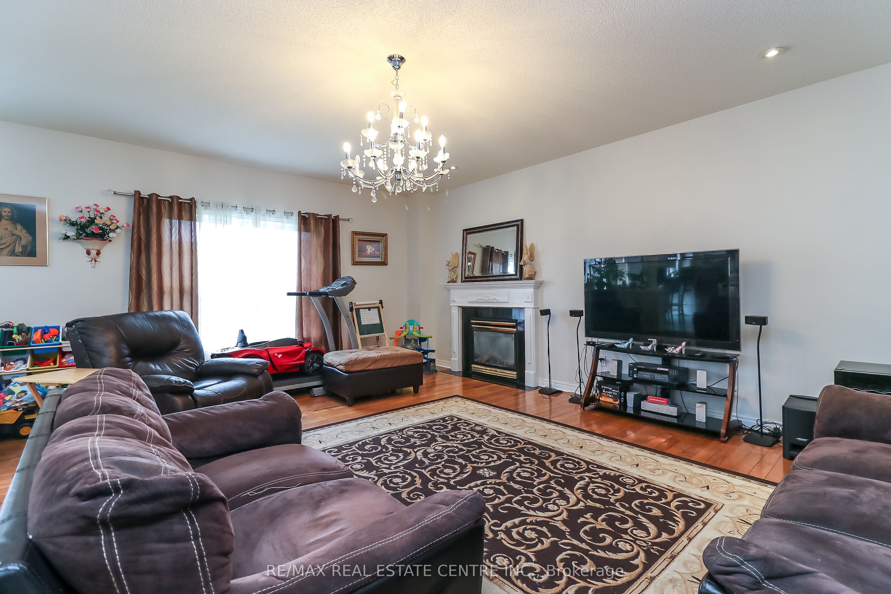 1 Sandringham Drive Property Photo 20