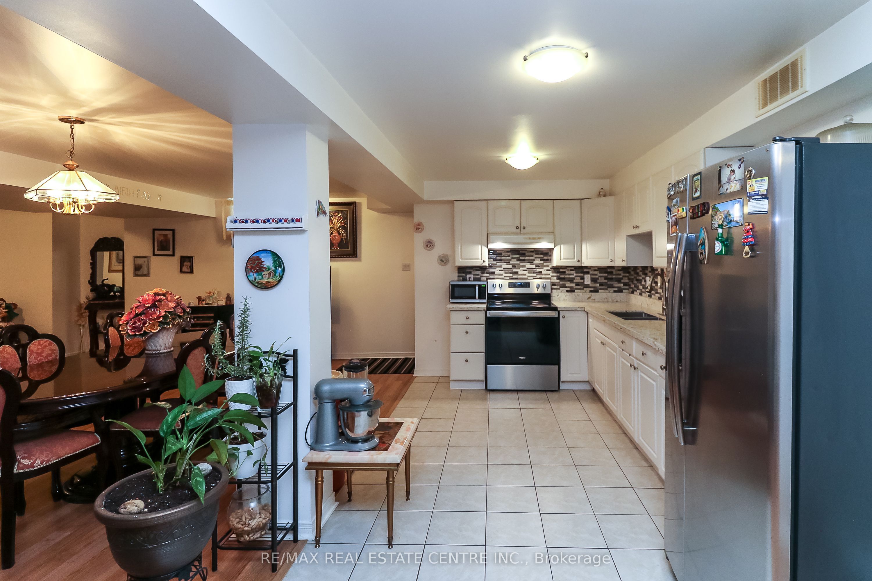 1 Sandringham Drive Property Photo 36