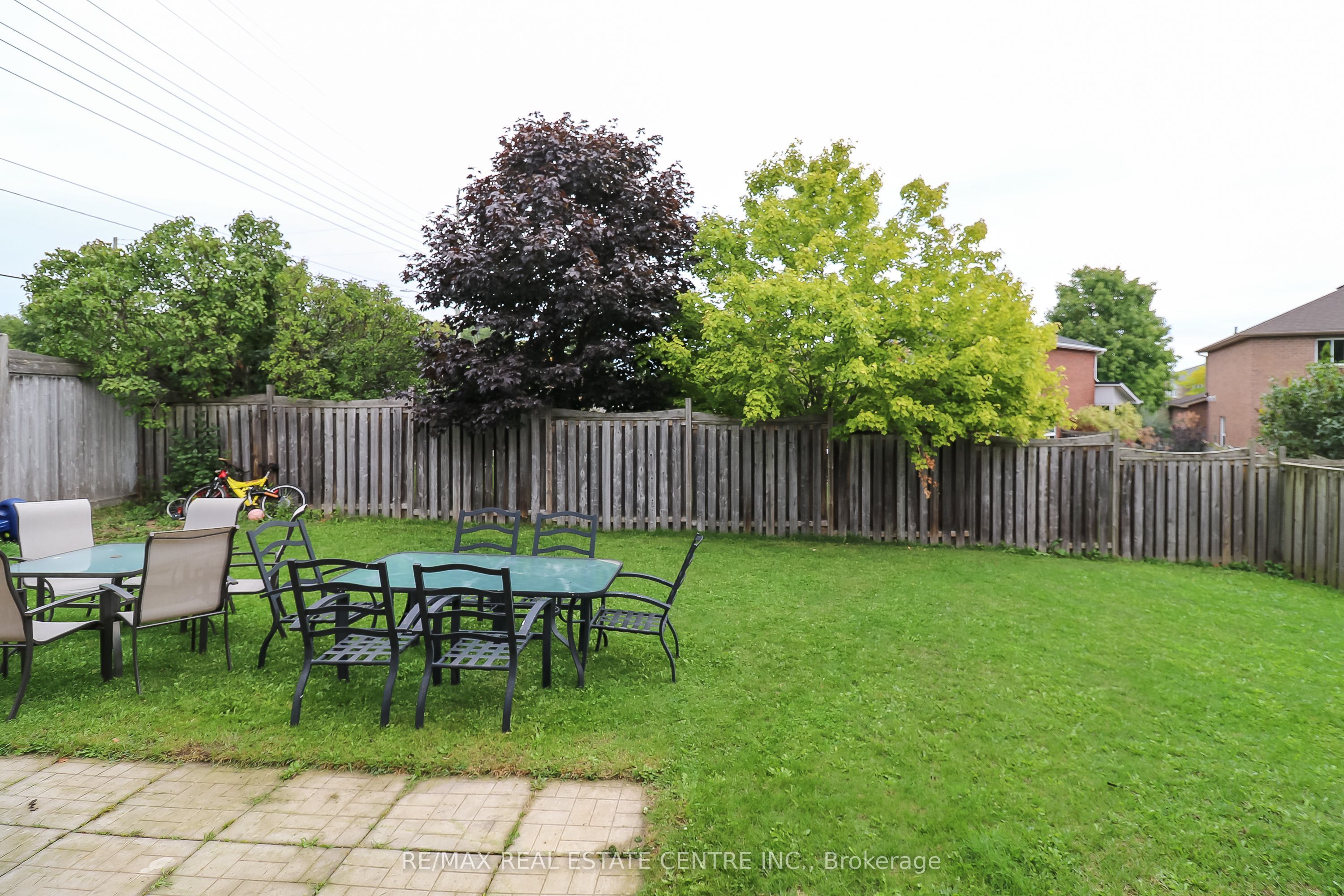 1 Sandringham Drive Property Photo 44