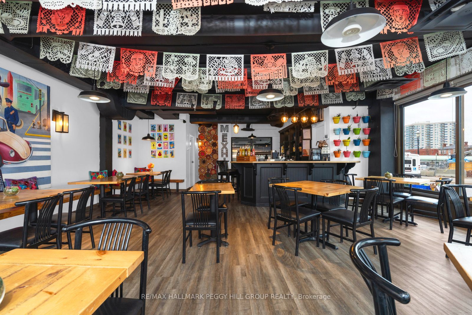 37 Dunlop Street W Mexhico Restaurant Property Photo 3