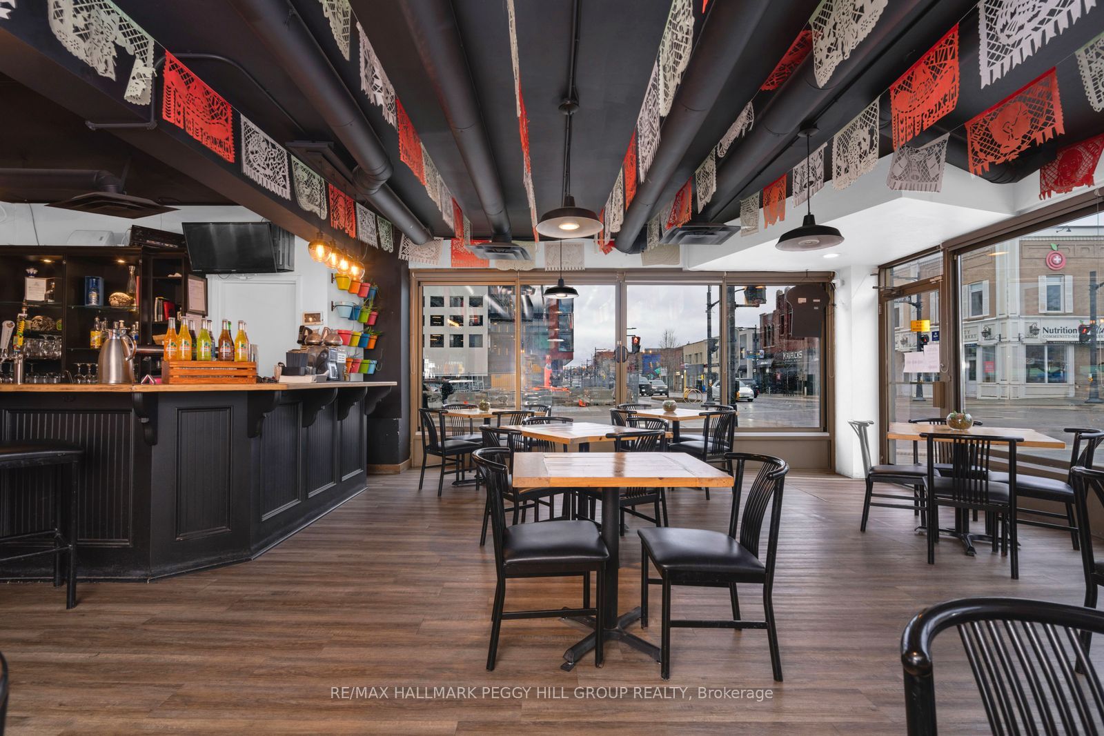 37 Dunlop Street W Mexhico Restaurant Property Photo 5