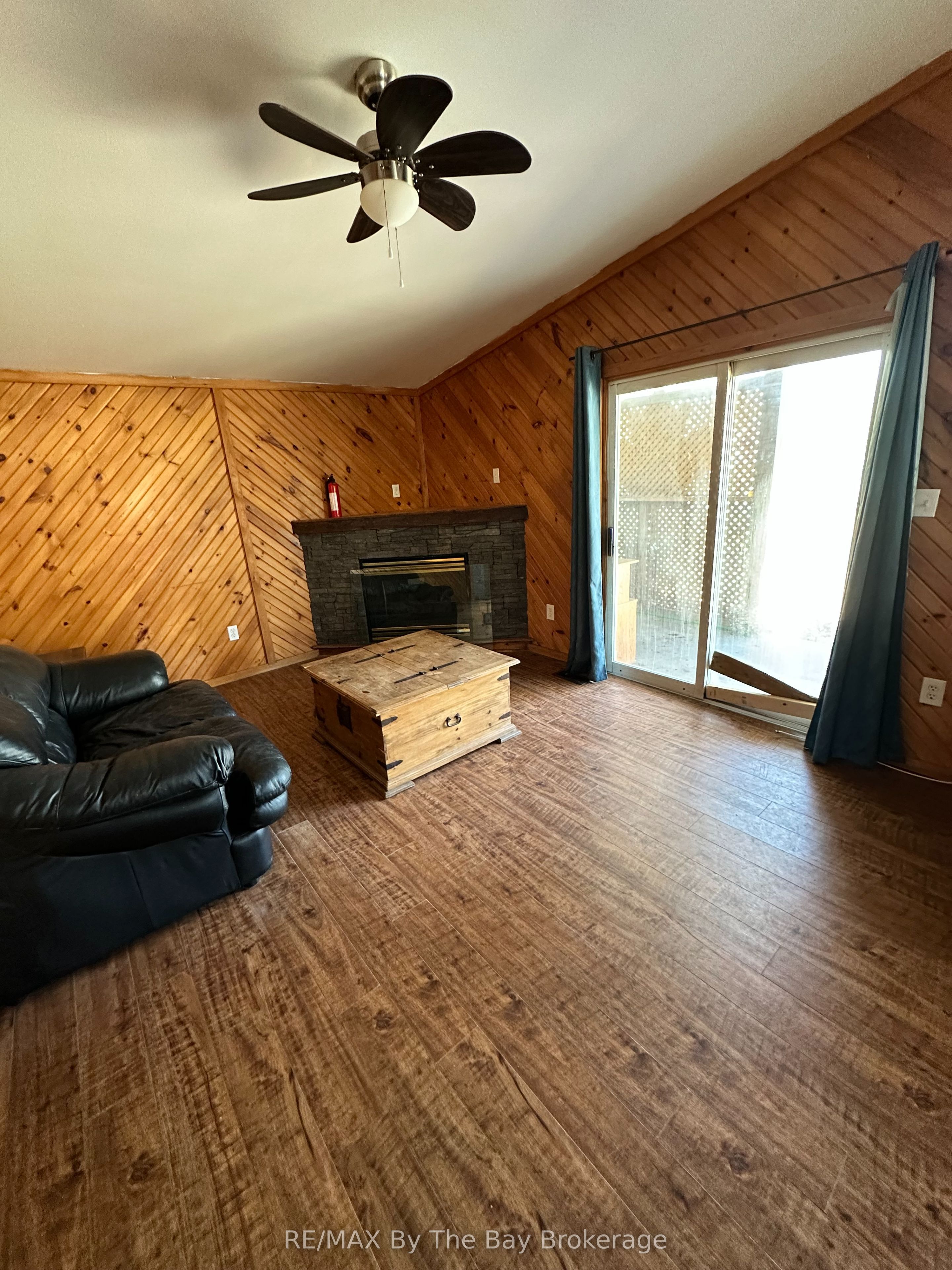86 30th Street N Property Photo 7
