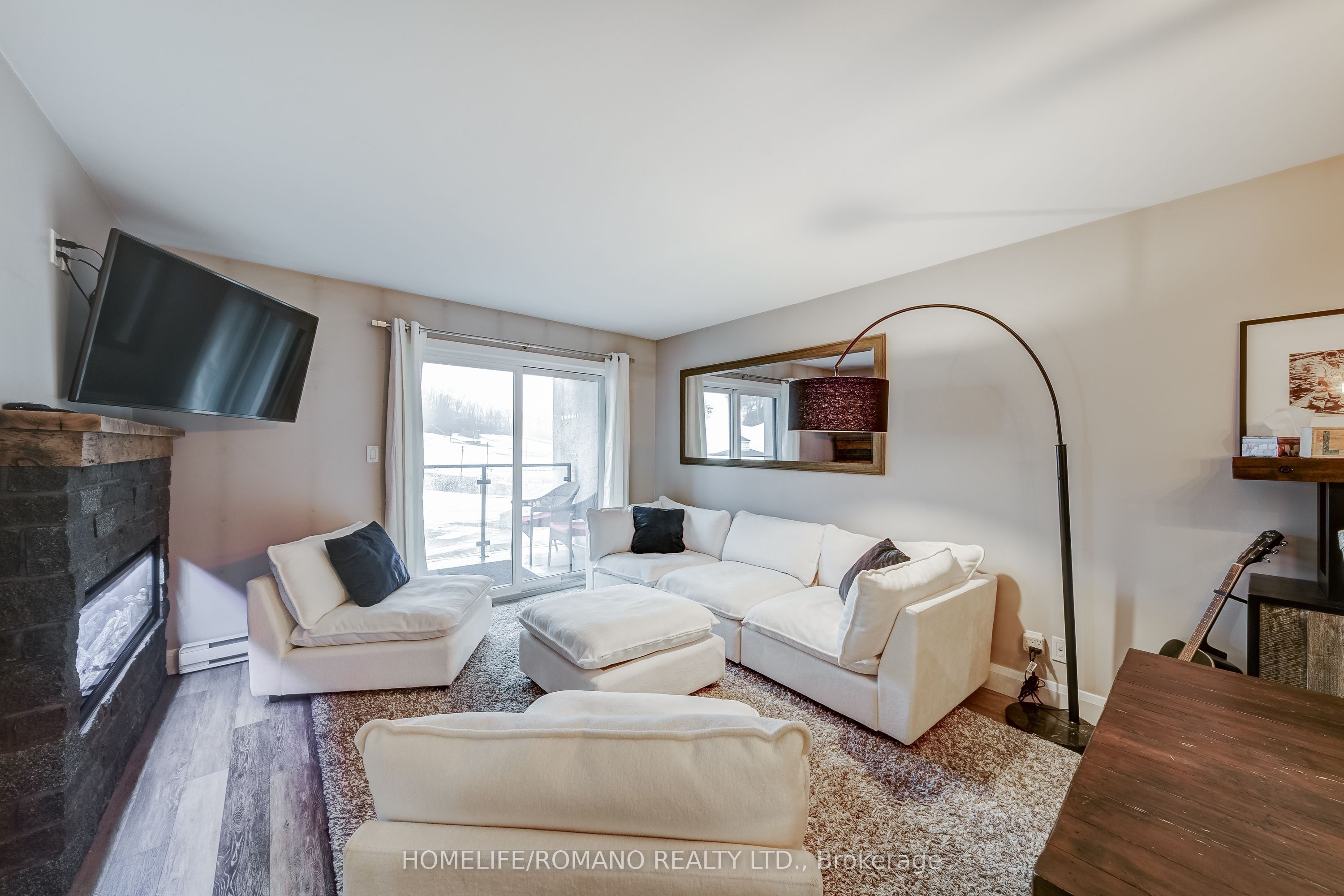 80 Horseshoe Boulevard 305 Property Photo 13