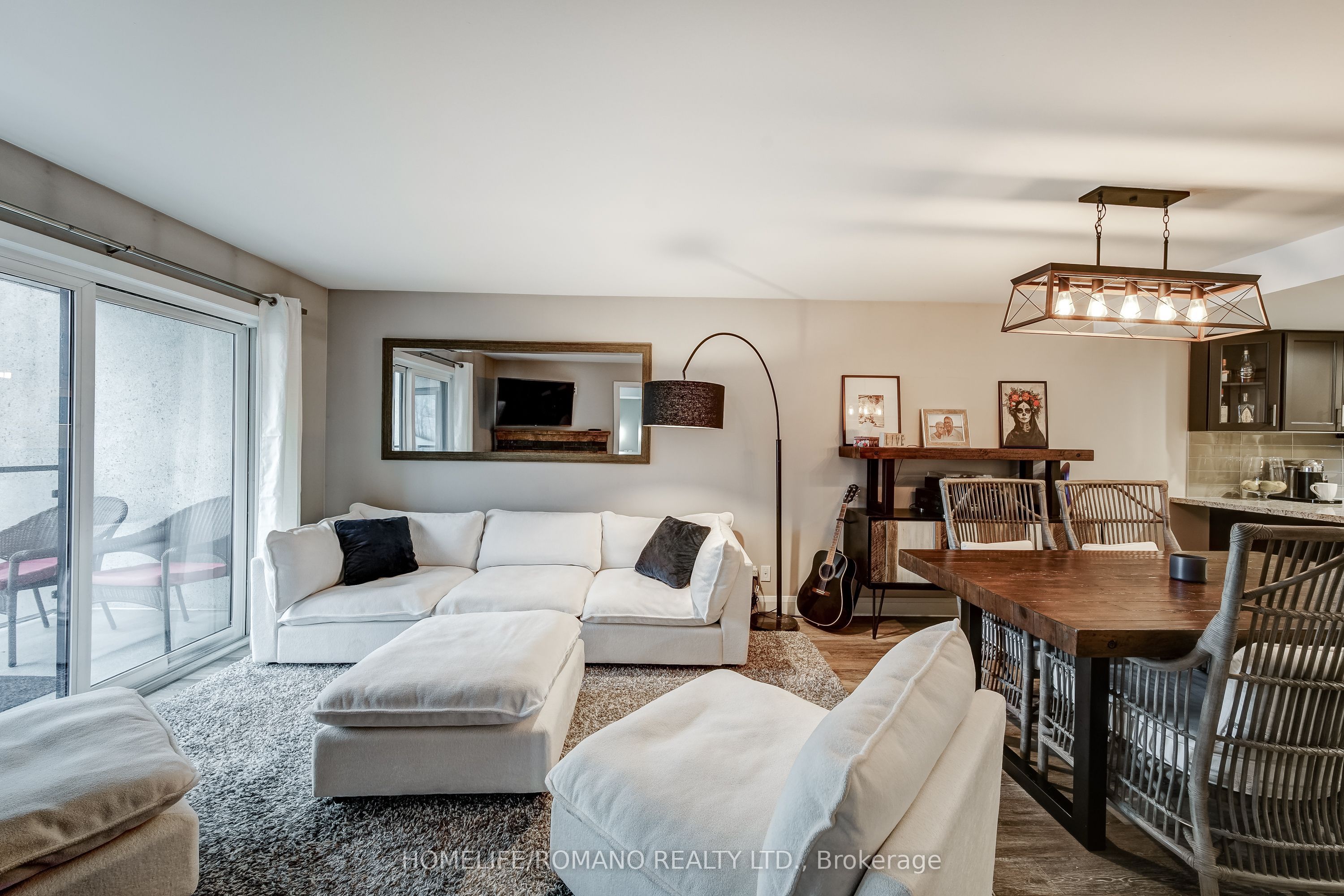80 Horseshoe Boulevard 305 Property Photo 14