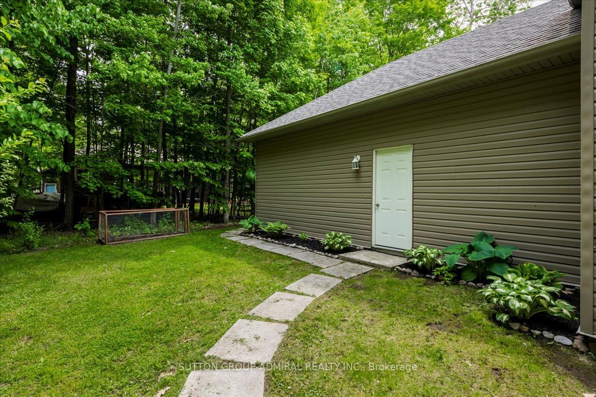 79 Forest Circle Property Photo 5