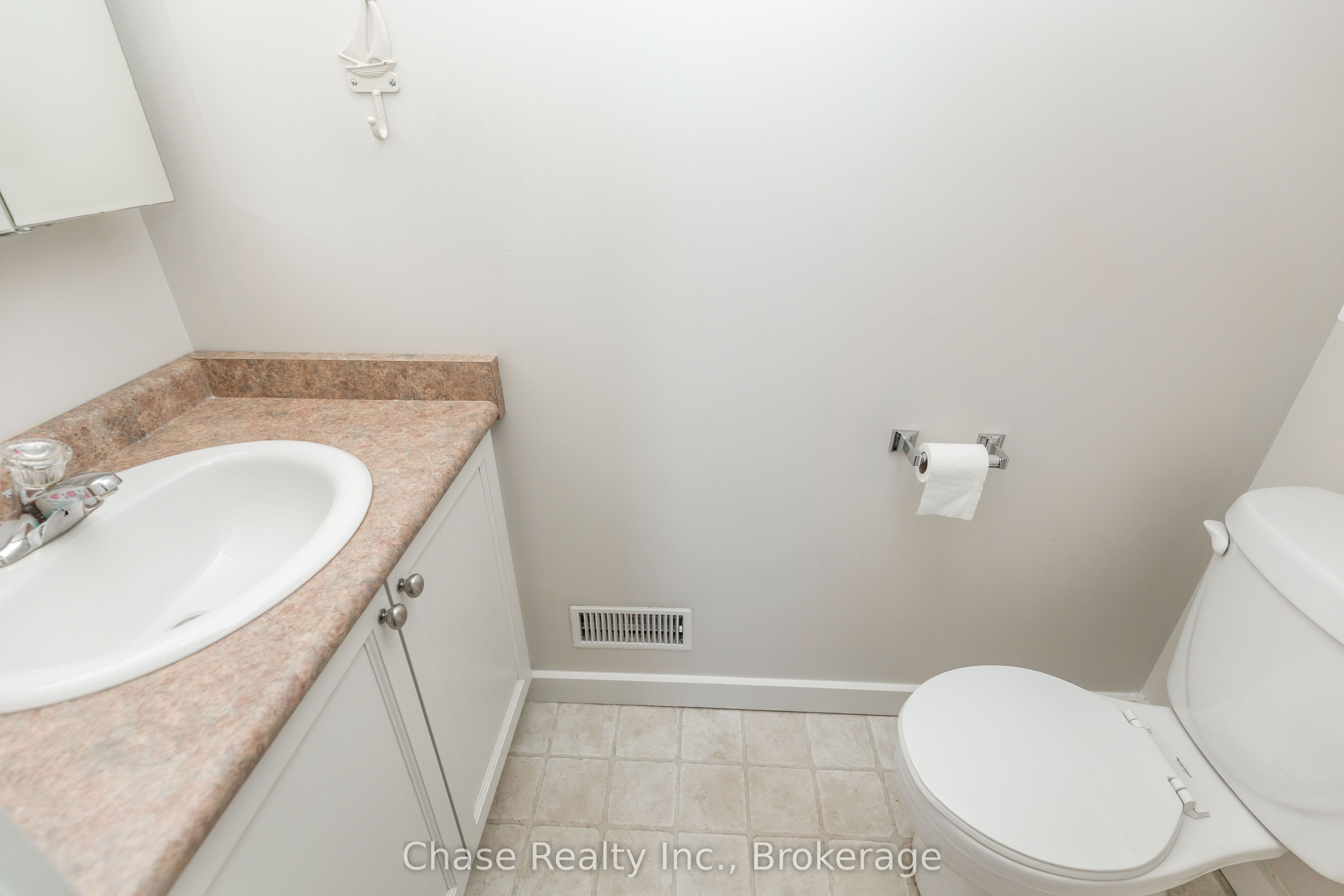42 Madawaska Trail Property Photo 22