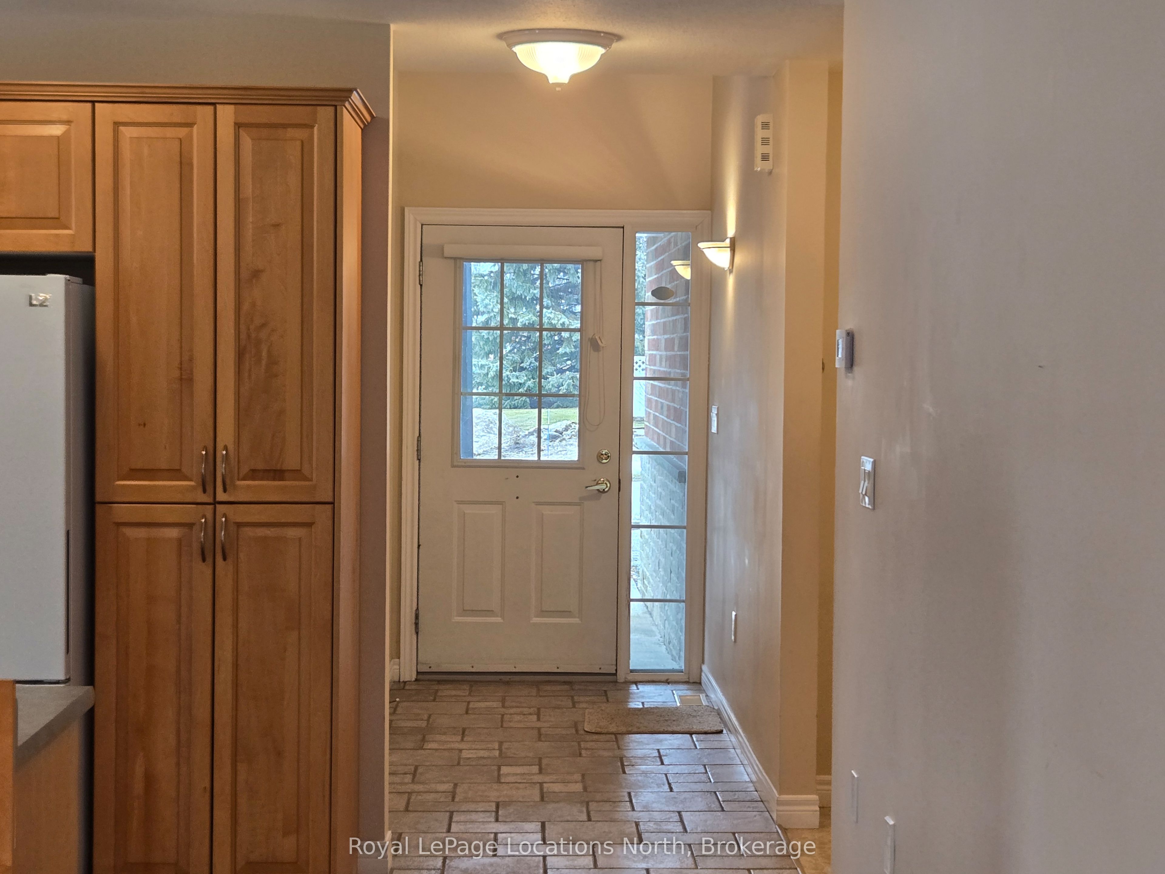 275 Huron Street 23 Property Photo 6
