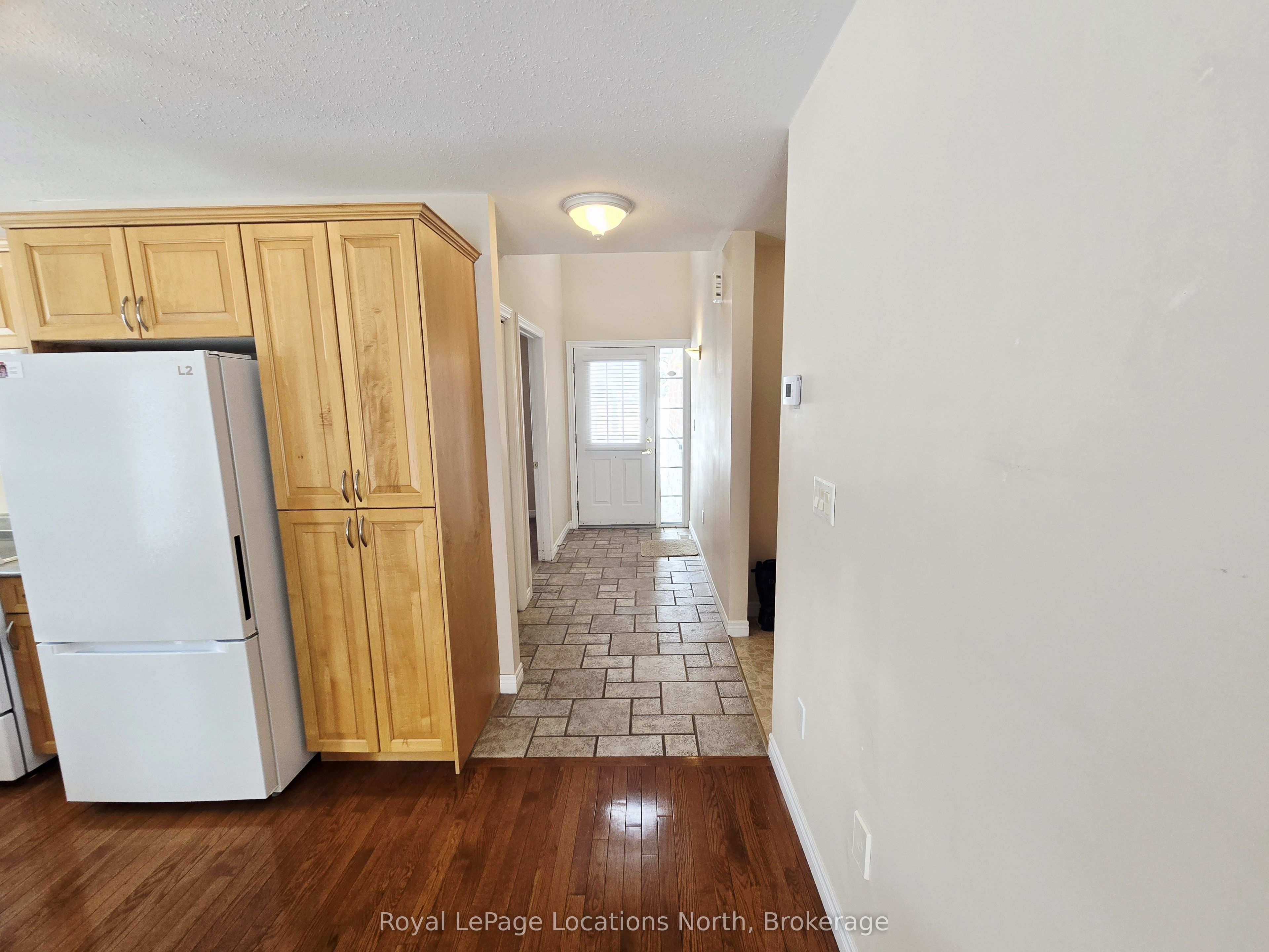 275 Huron Street 23 Property Photo 7
