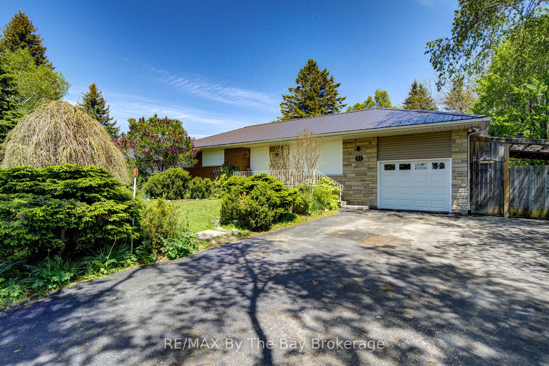 31 Saunders Street Property Photo 5