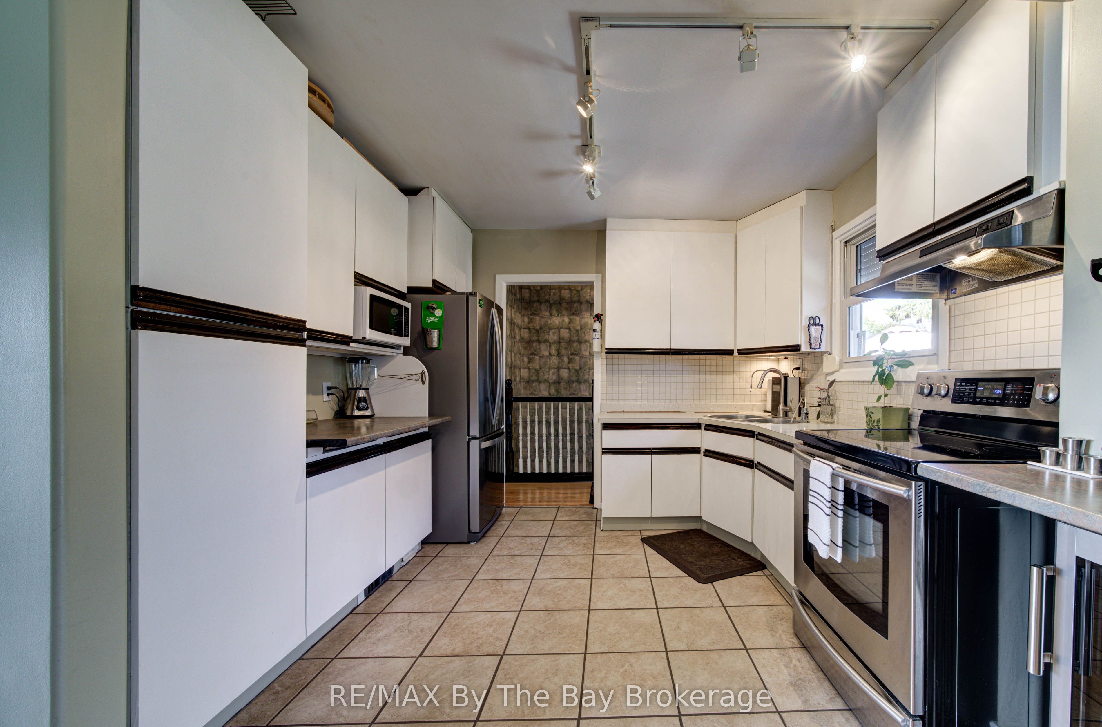 31 Saunders Street Property Photo 17