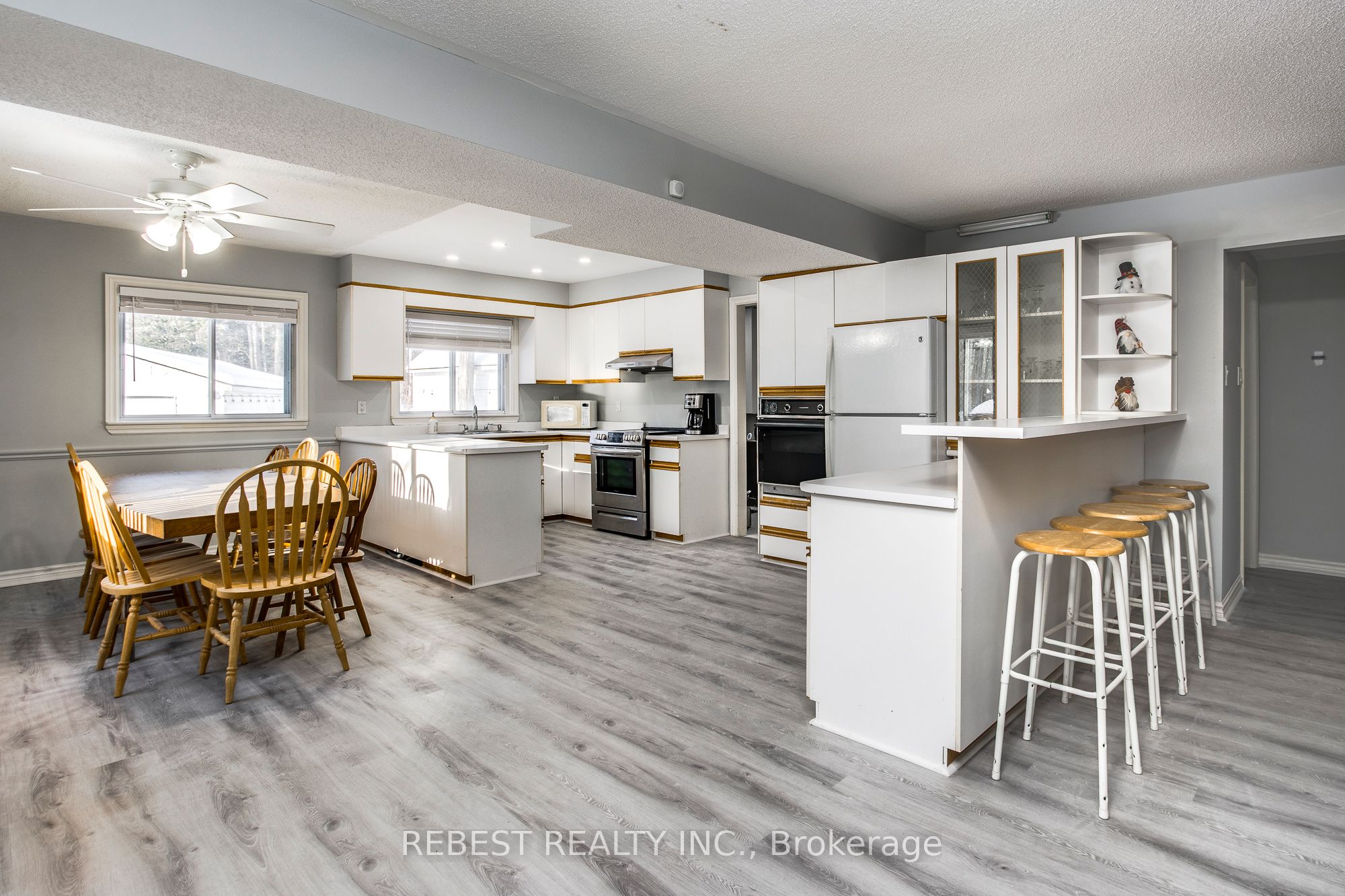 910 Concession Rd 17 W #b Property Photo 6