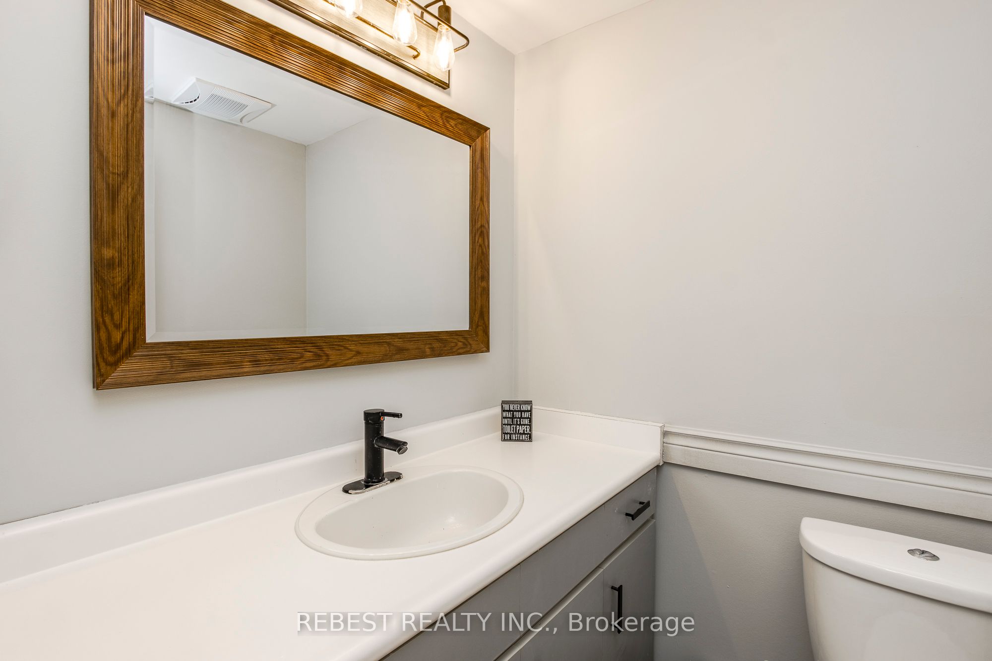 910 Concession Rd 17 W #b Property Photo 12
